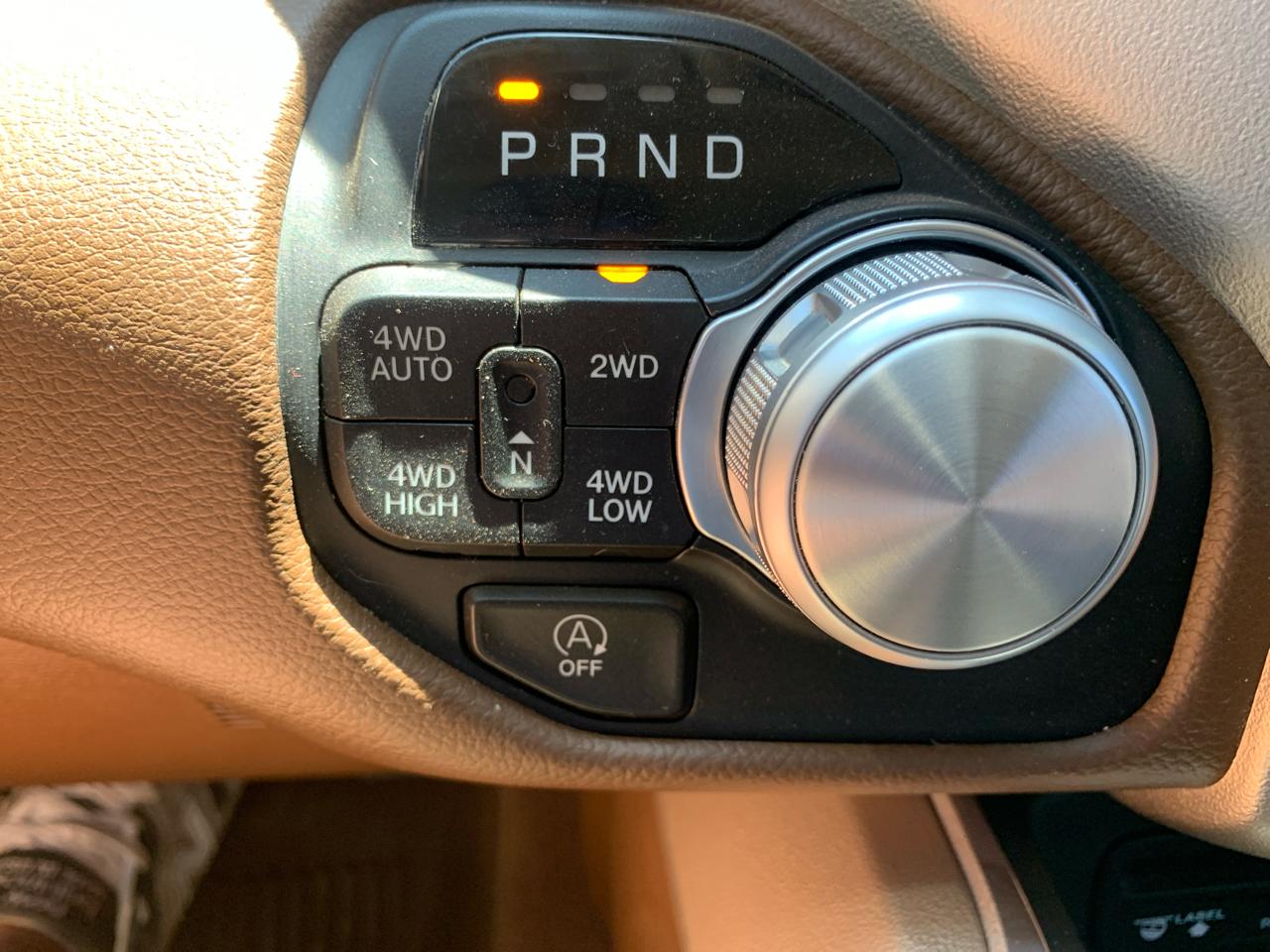 RAM 1500 Laramie 4x4 Crew Cab 5'7" Box 2019