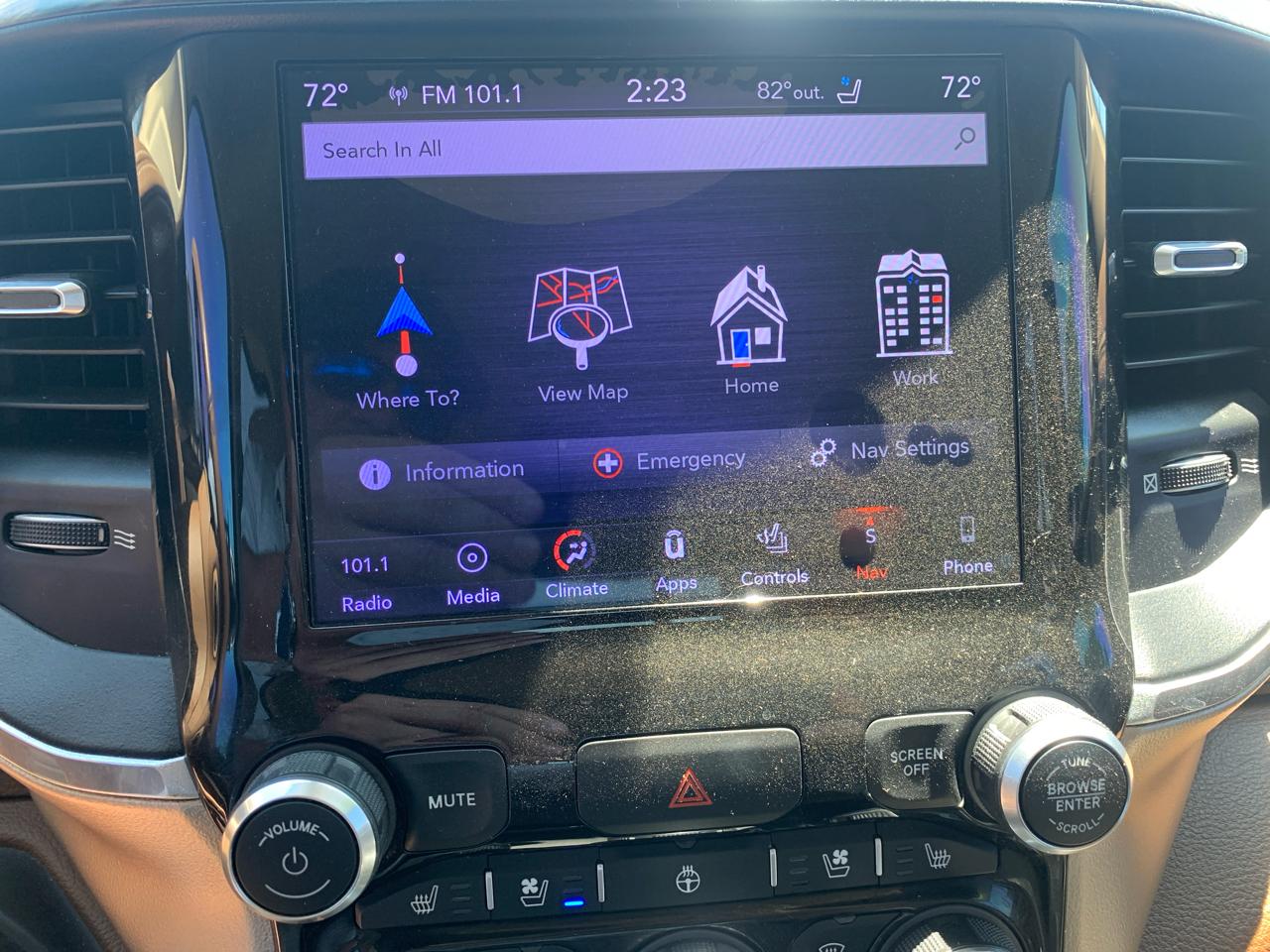RAM 1500 Laramie 4x4 Crew Cab 5'7" Box 2019