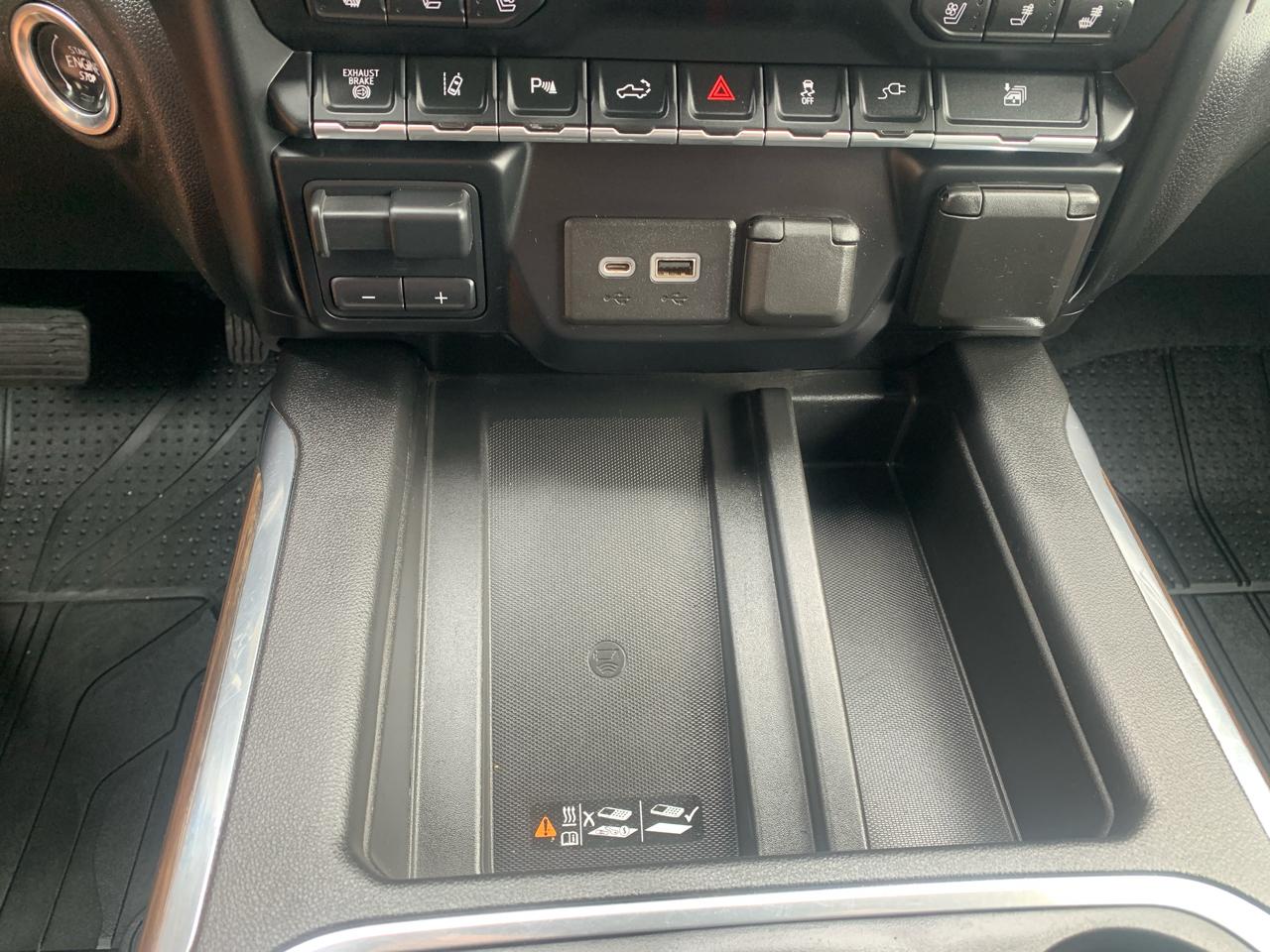Chevrolet Silverado 2500HD 4WD Crew Cab 159" High Country 2020