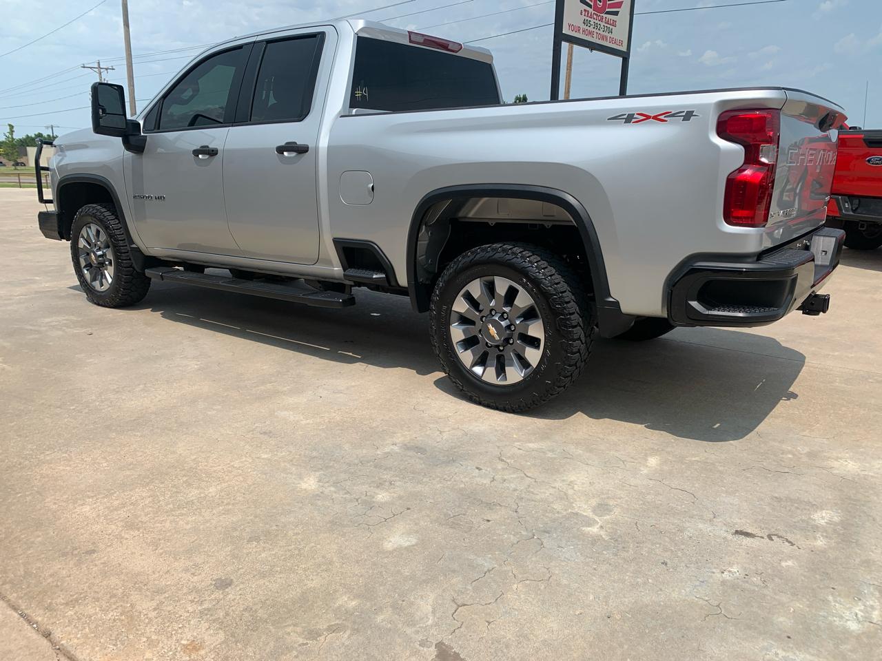 Chevrolet Silverado 2500HD 4WD Double Cab 149" Custom 2022