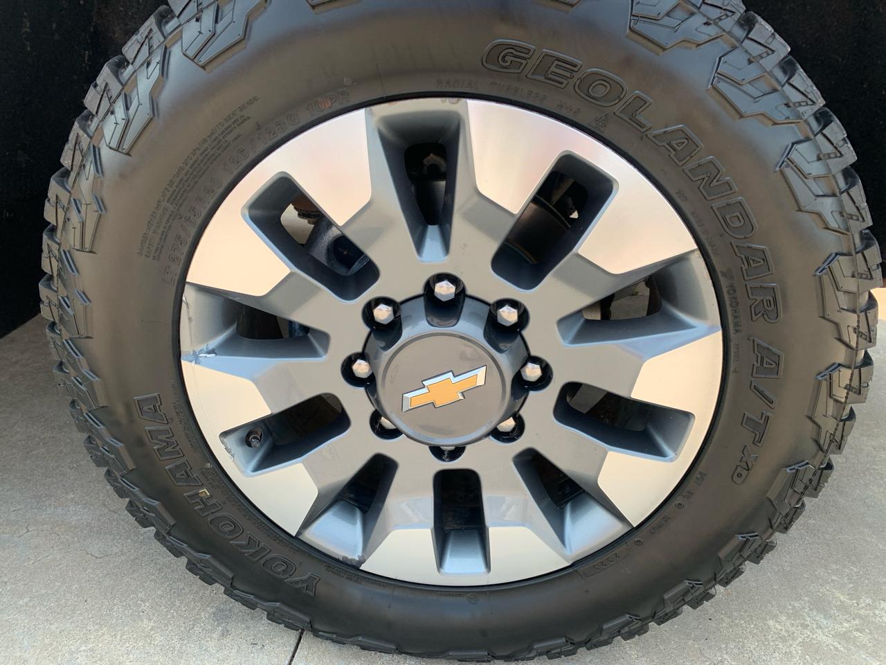 Chevrolet Silverado 2500HD 4WD Double Cab 149" Custom 2022