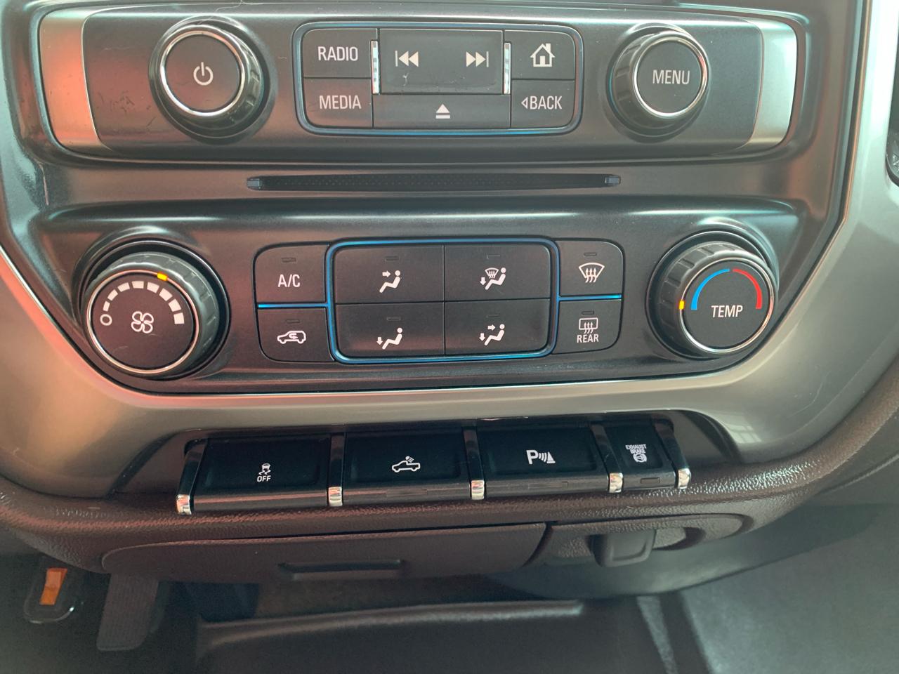 Chevrolet Silverado 2500HD 4WD Reg Cab 133.6" LT 2016