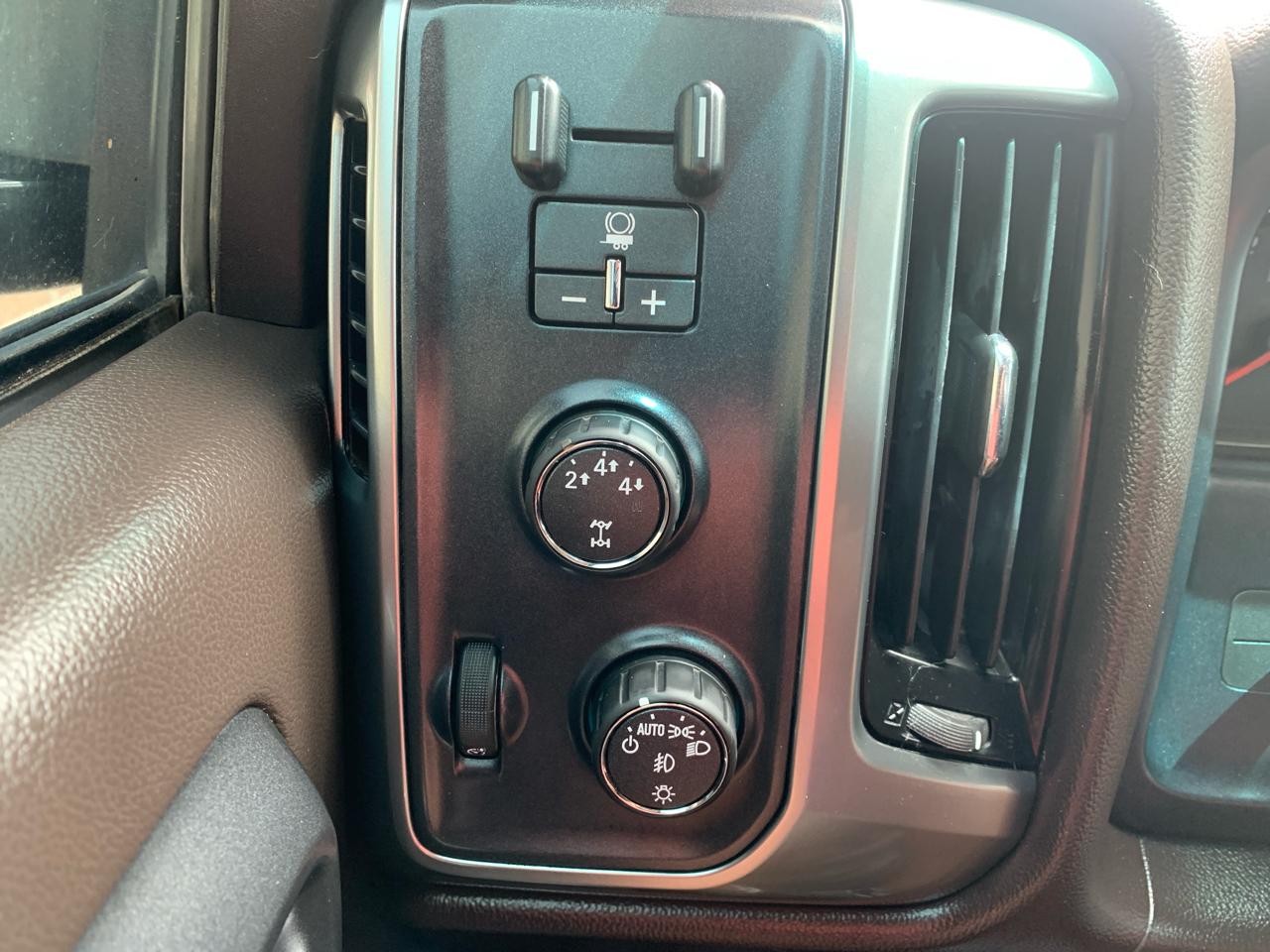 Chevrolet Silverado 2500HD 4WD Reg Cab 133.6" LT 2016