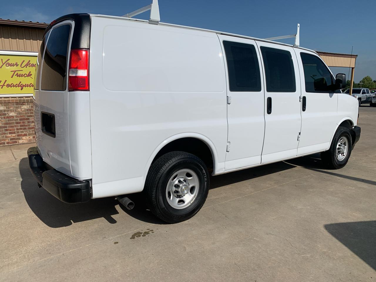 Chevrolet Express Cargo Van RWD 2500 135" 2021