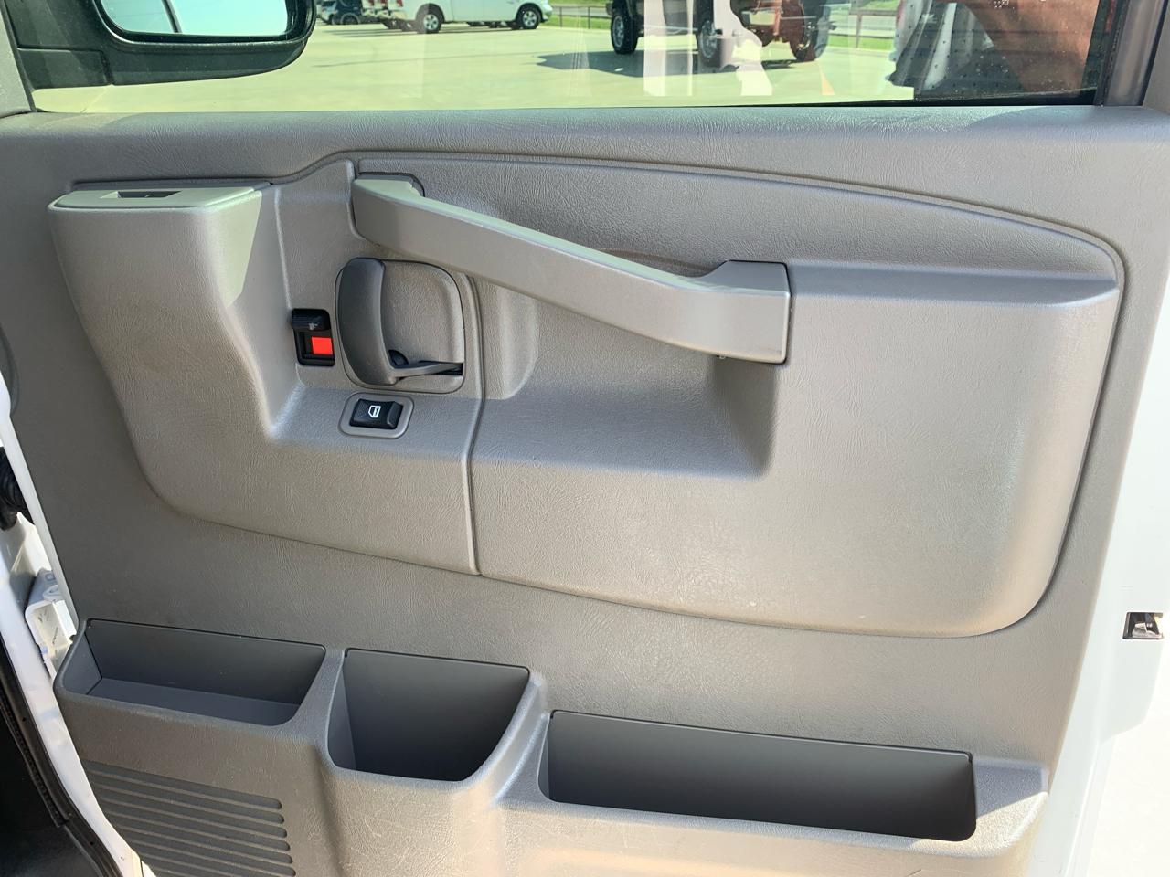 Chevrolet Express Cargo Van RWD 2500 135" 2021