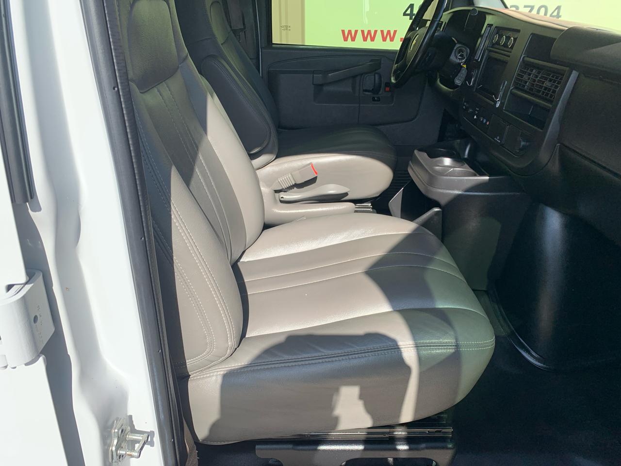 Chevrolet Express Cargo Van RWD 2500 135" 2021