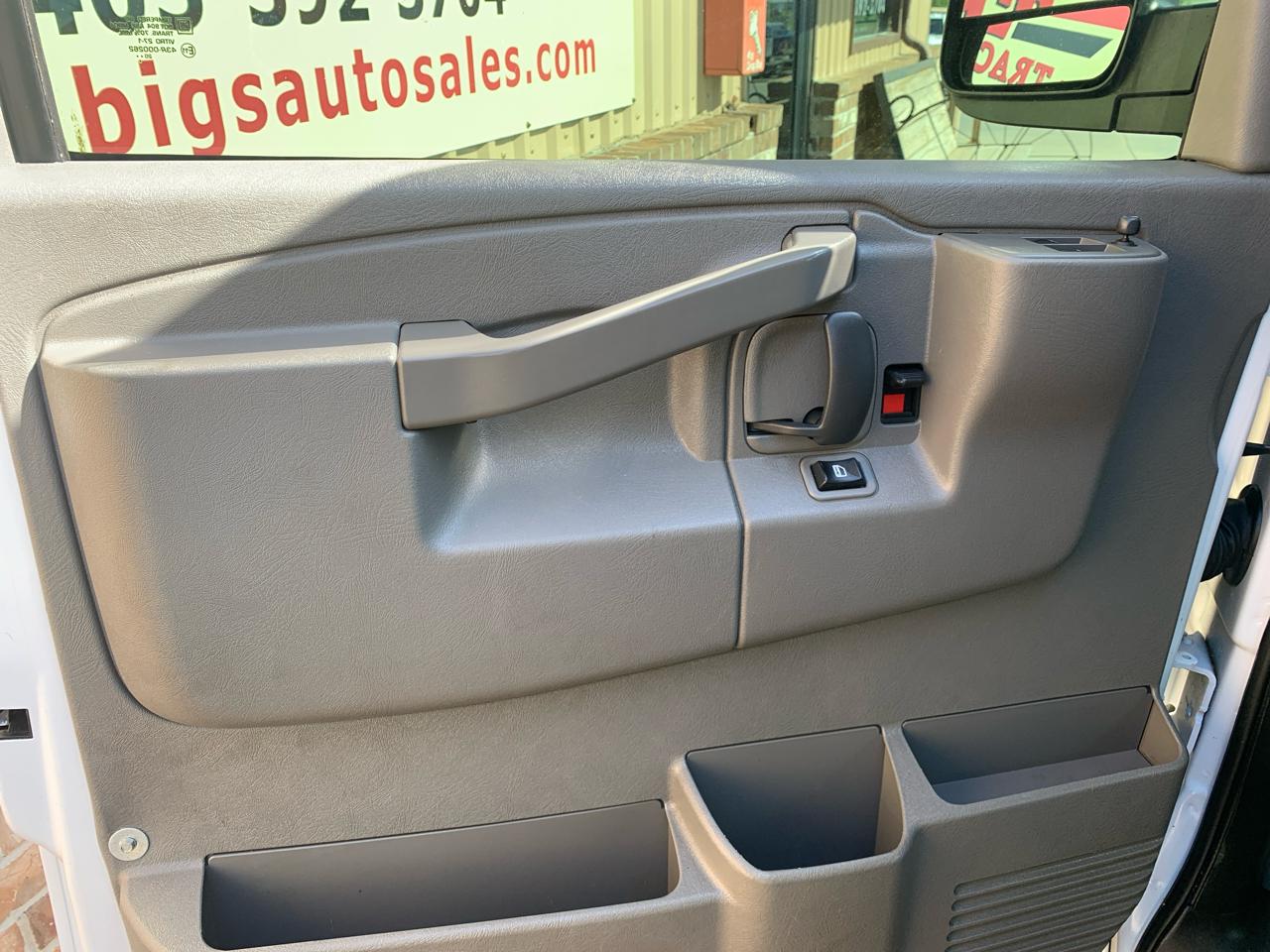Chevrolet Express Cargo Van RWD 2500 135" 2021