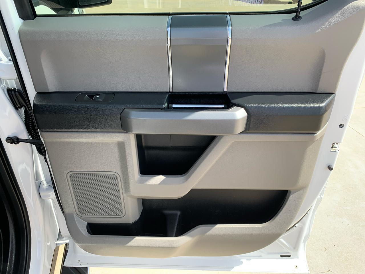 Ford F-150 4WD SuperCrew 139" XLT 2018