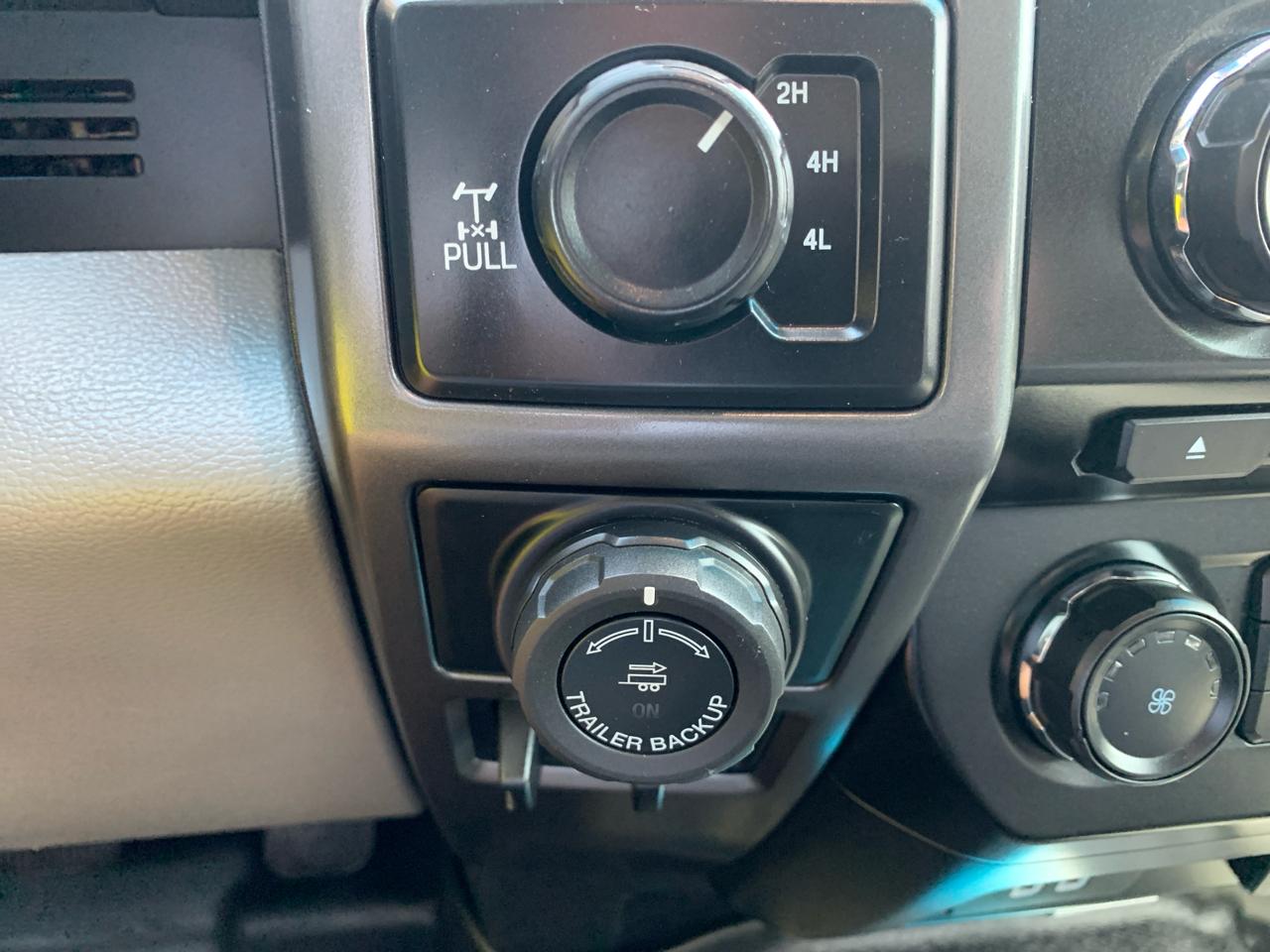 Ford F-150 4WD SuperCrew 139" XLT 2018