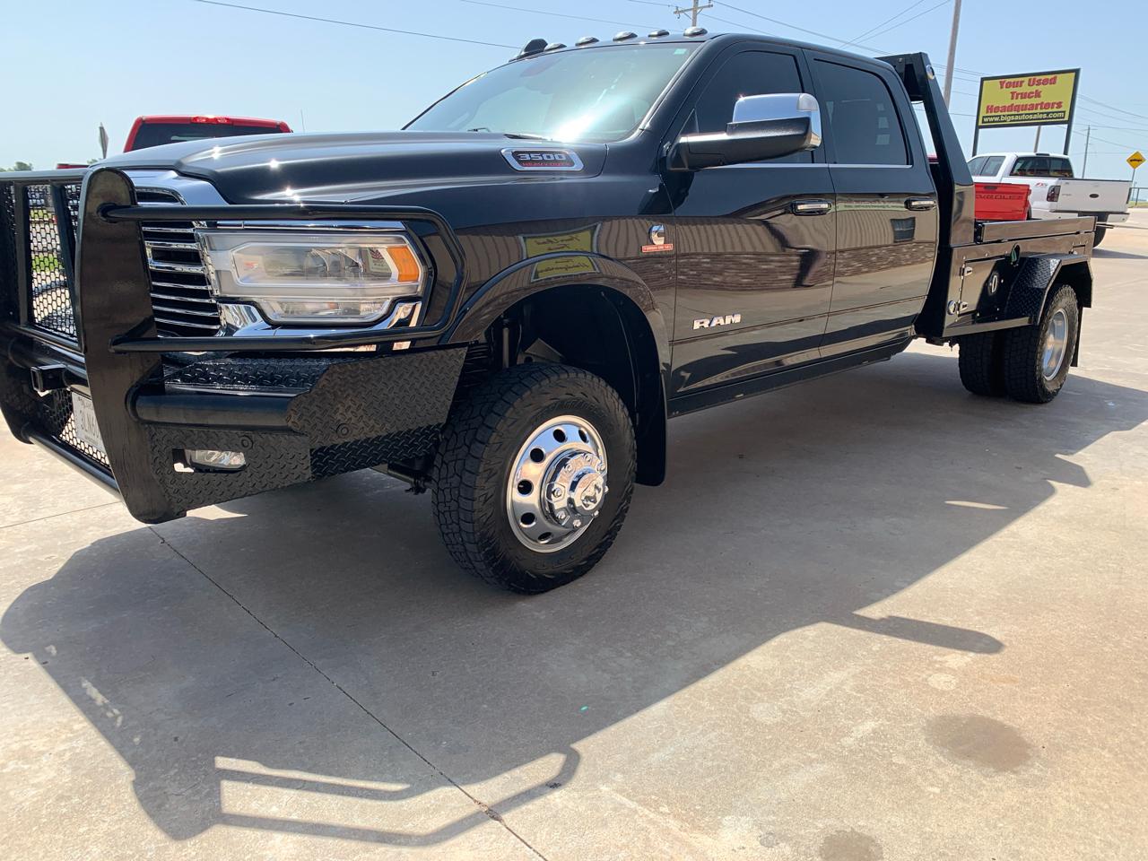 RAM 3500 Laramie 4x4 Crew Cab 8' Box 2022
