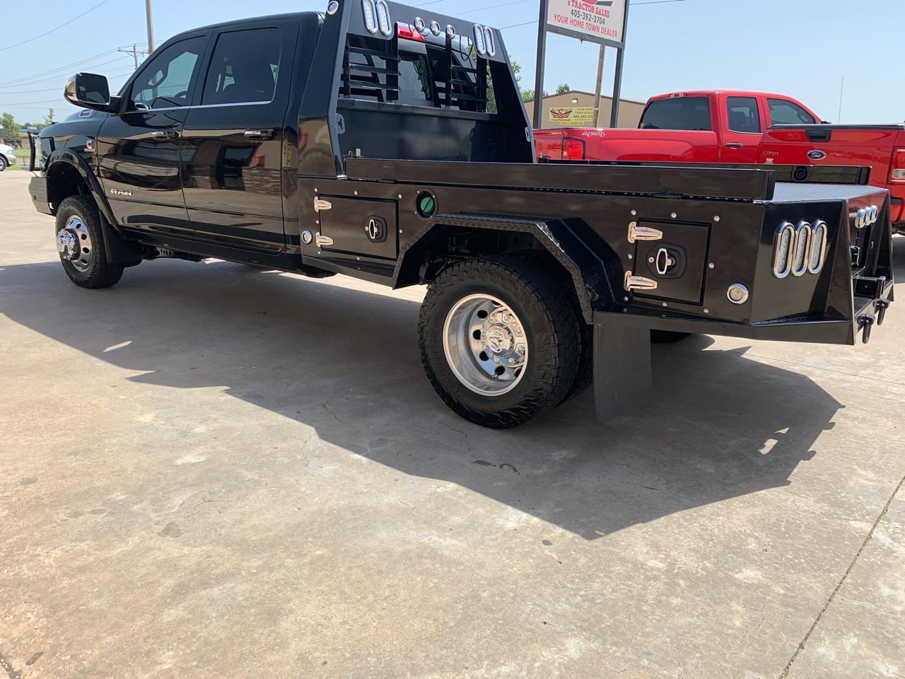 RAM 3500 Laramie 4x4 Crew Cab 8' Box 2022