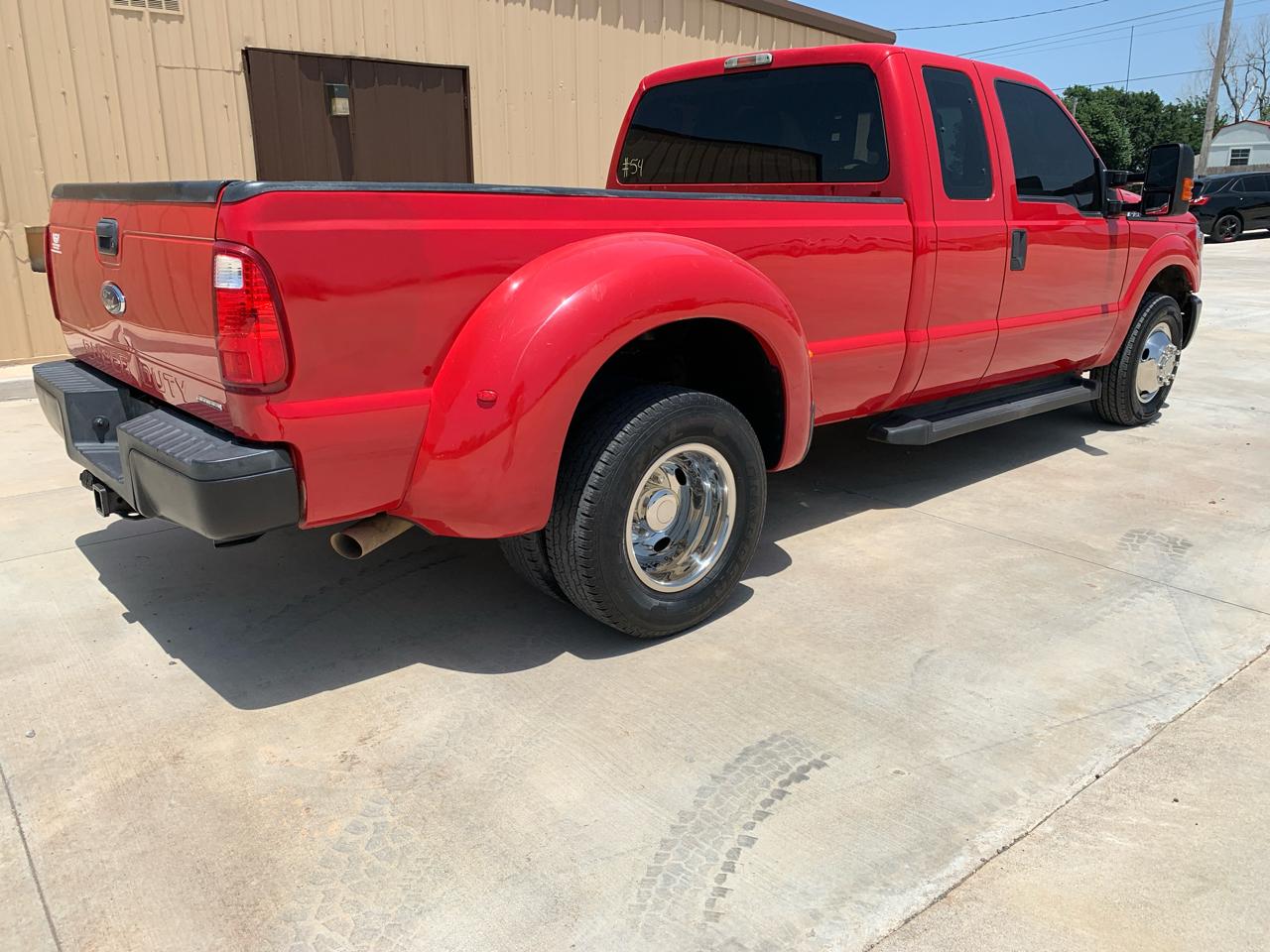 Ford Super Duty F-350 DRW 2WD SuperCab 158" Lariat 2015