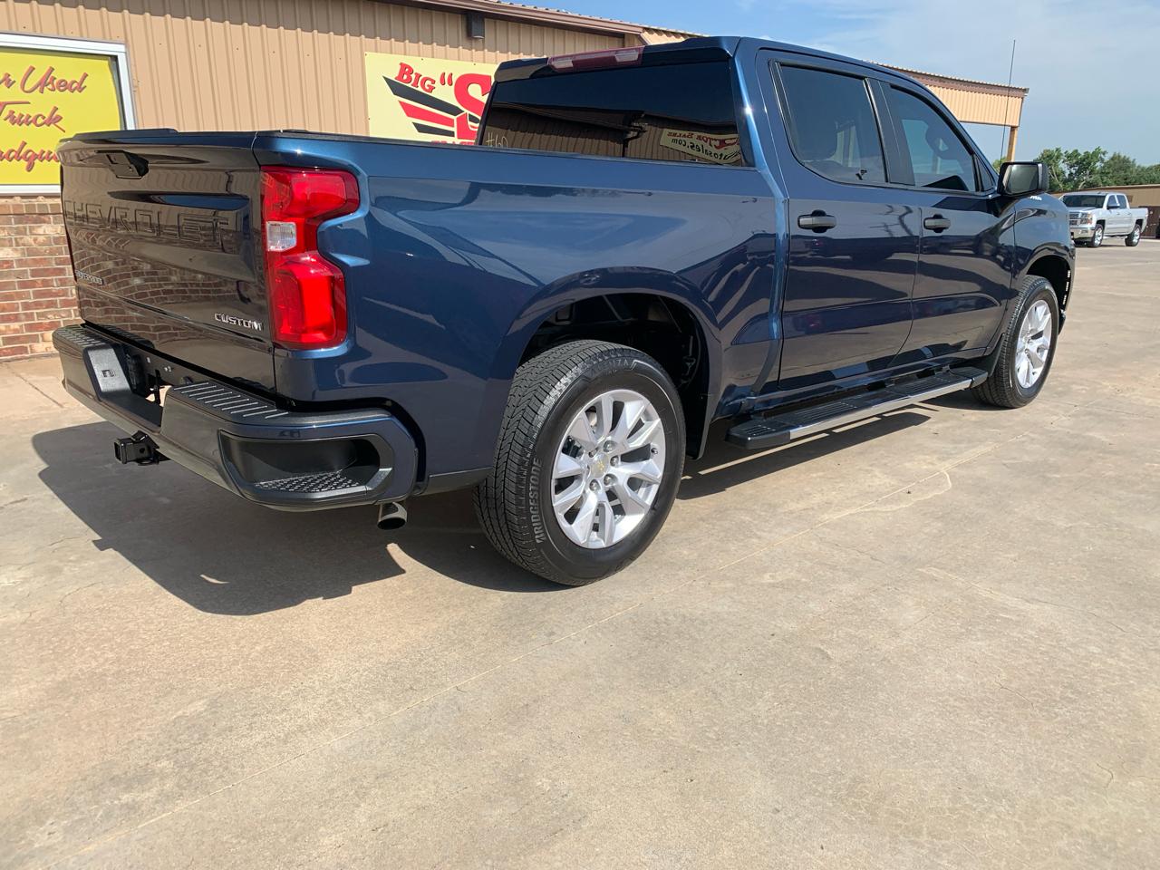 Chevrolet Silverado 1500 2WD Crew Cab 147" Custom 2021