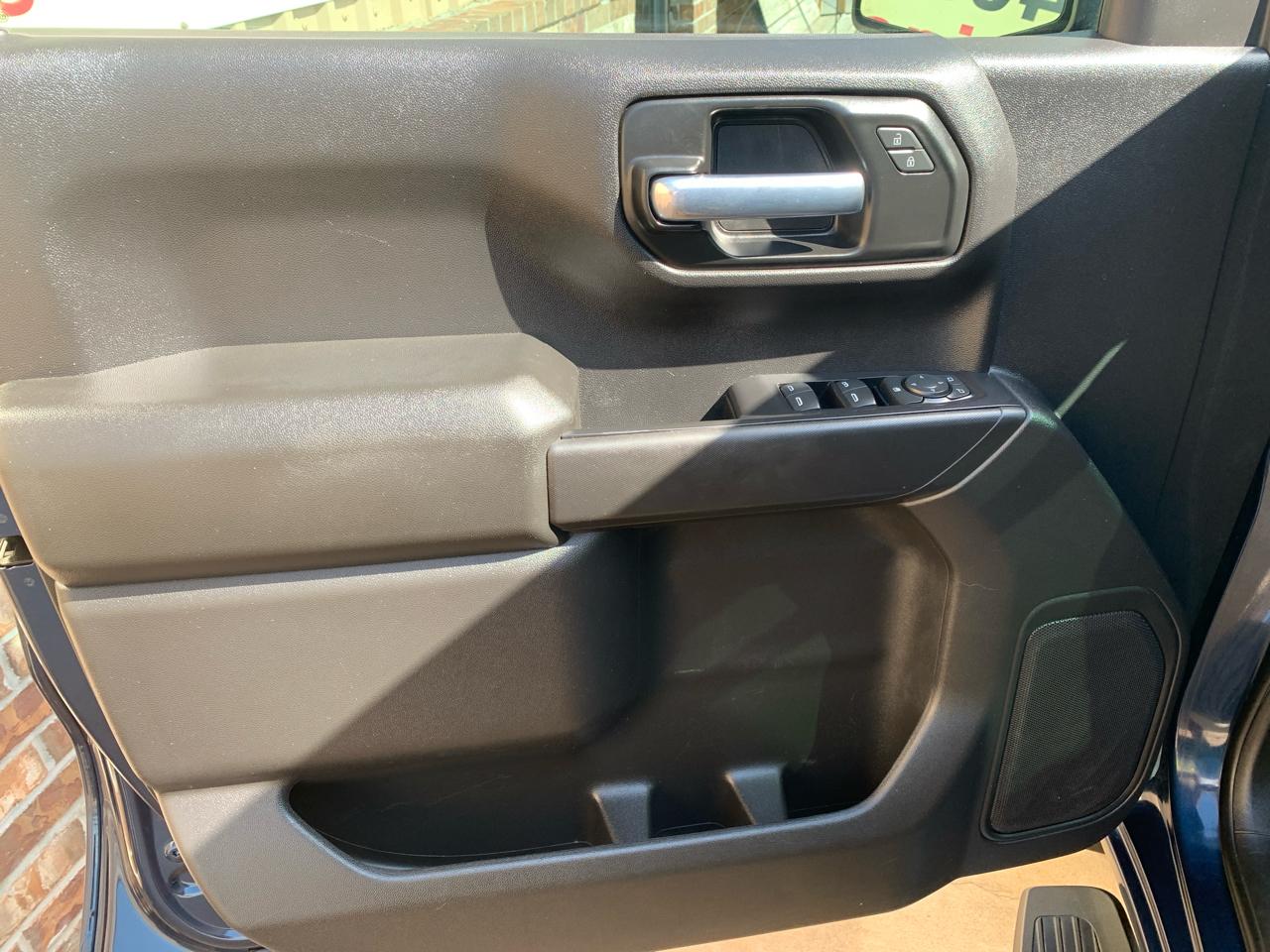 Chevrolet Silverado 1500 2WD Crew Cab 147" Custom 2021