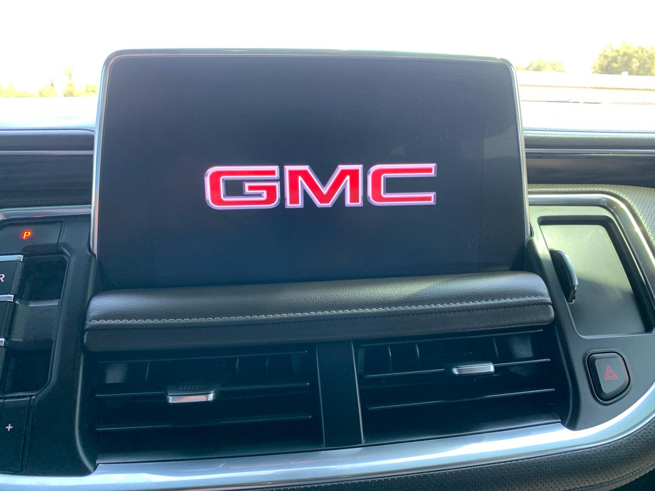 GMC Yukon XL 4WD 4dr SLT 2021
