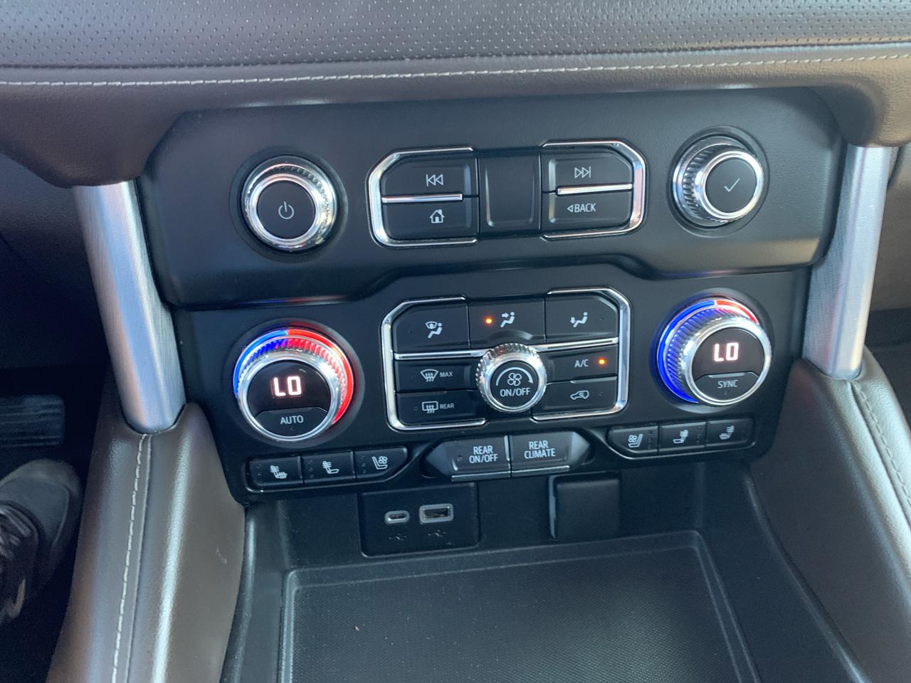 GMC Yukon XL 4WD 4dr SLT 2021