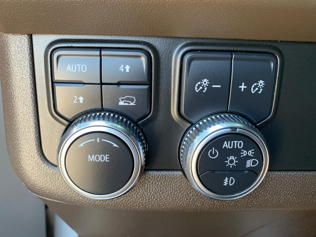 GMC Yukon XL 4WD 4dr SLT 2021
