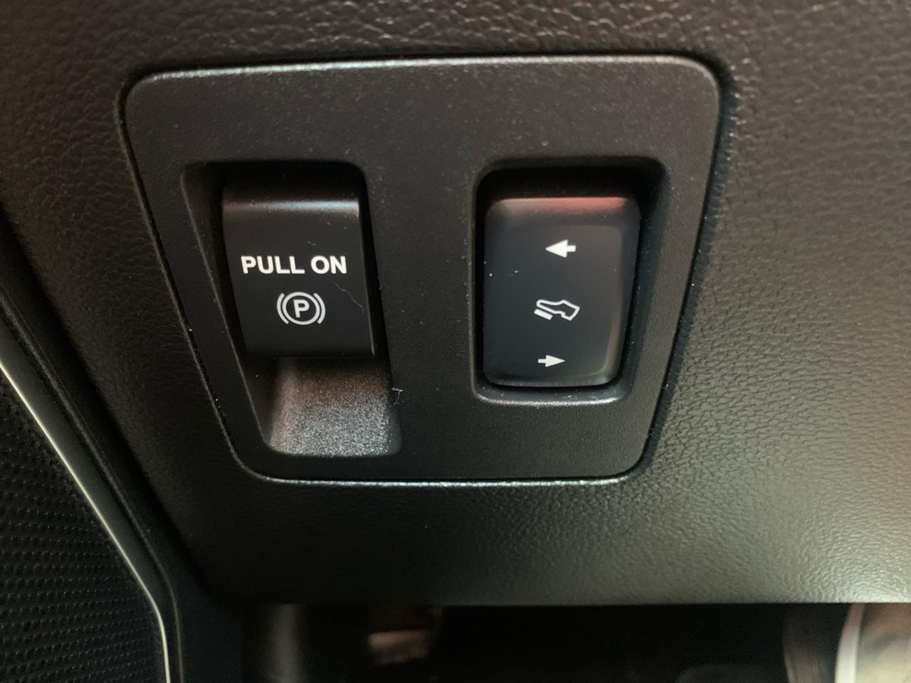 Ford F-150 4WD SuperCrew 145" Limited 2018