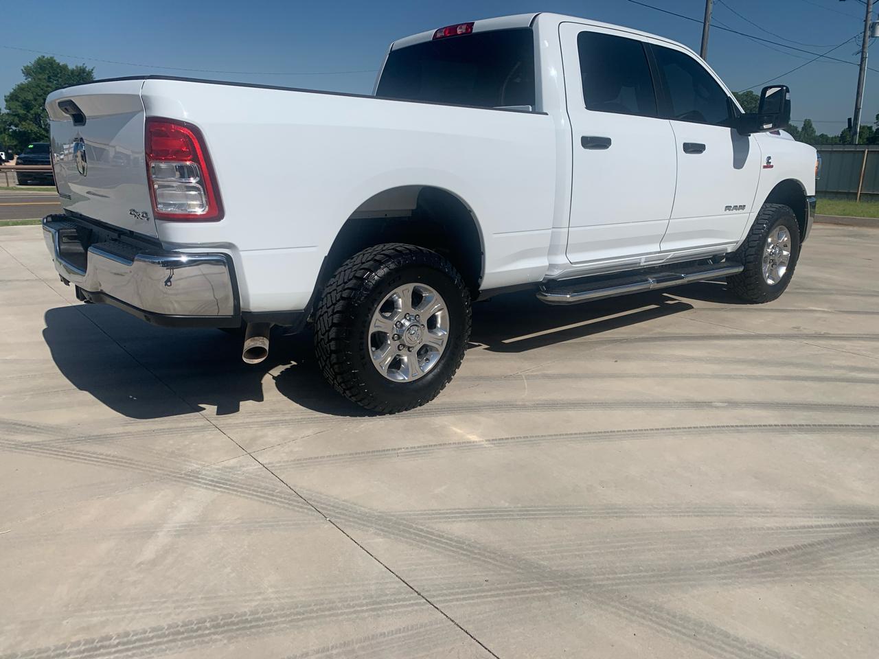 RAM 2500 Big Horn 4x4 Crew Cab 6'4" Box 2024