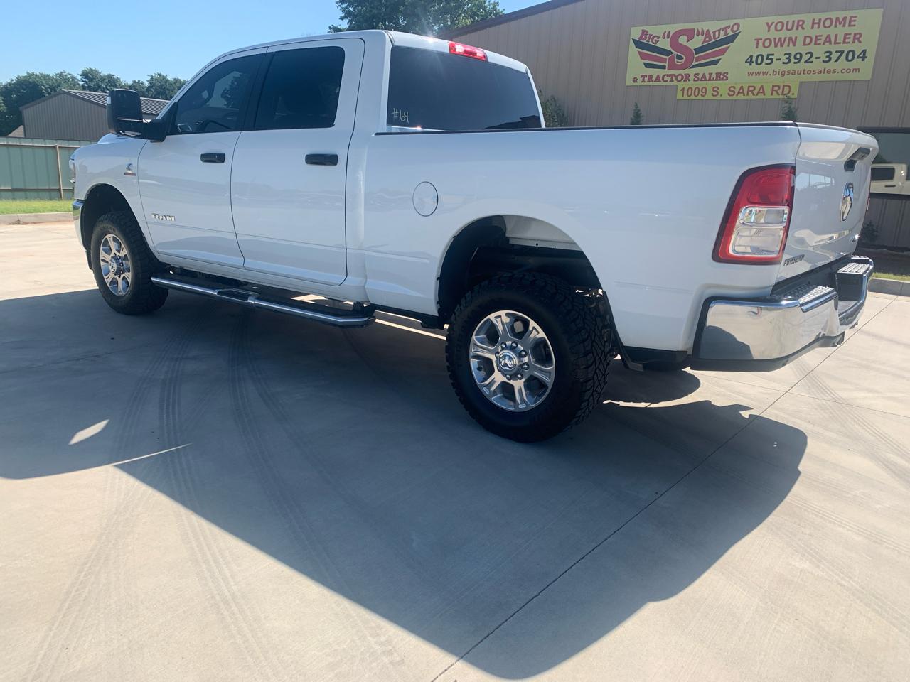 RAM 2500 Big Horn 4x4 Crew Cab 6'4" Box 2024