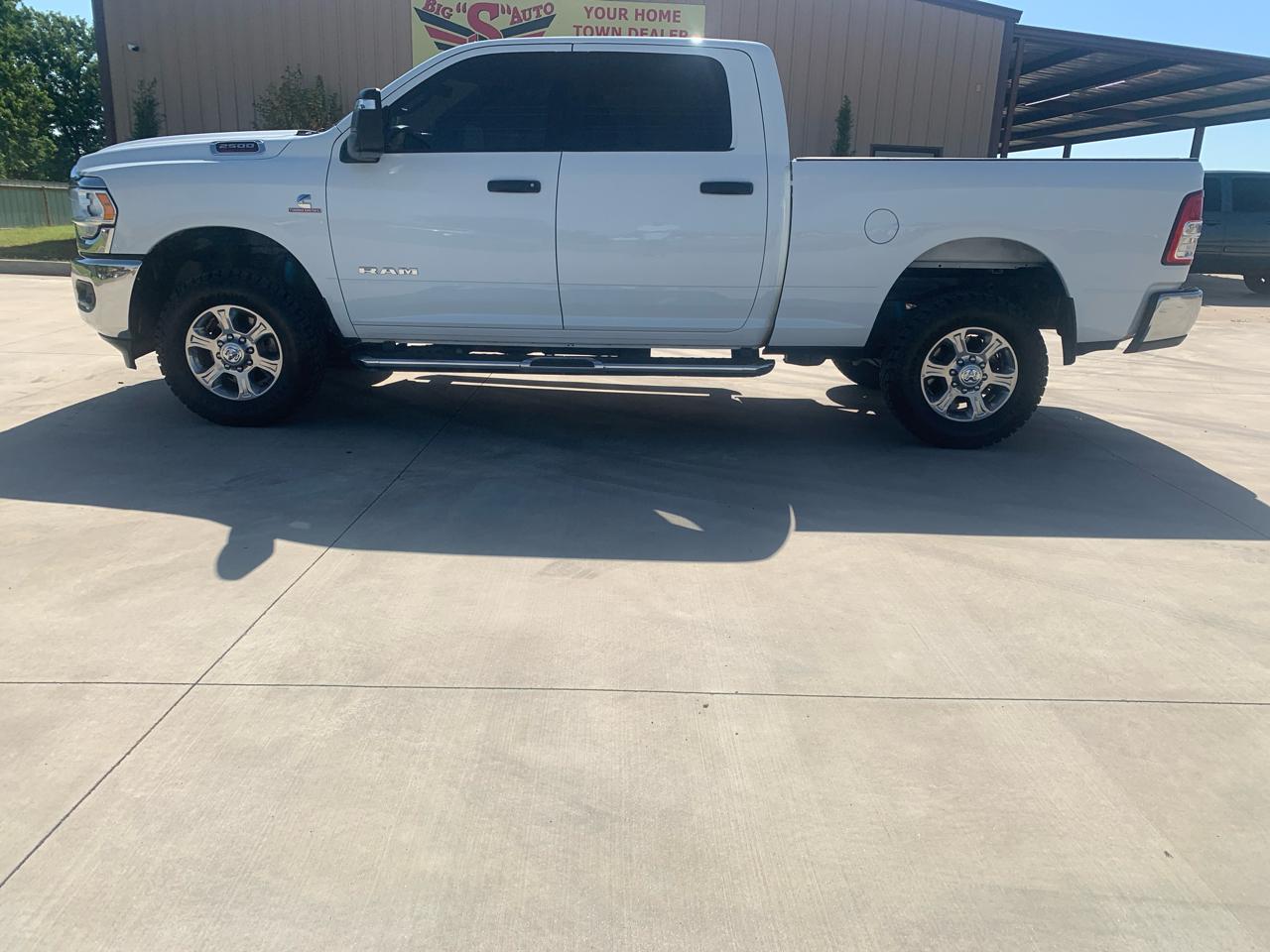 RAM 2500 Big Horn 4x4 Crew Cab 6'4" Box 2024