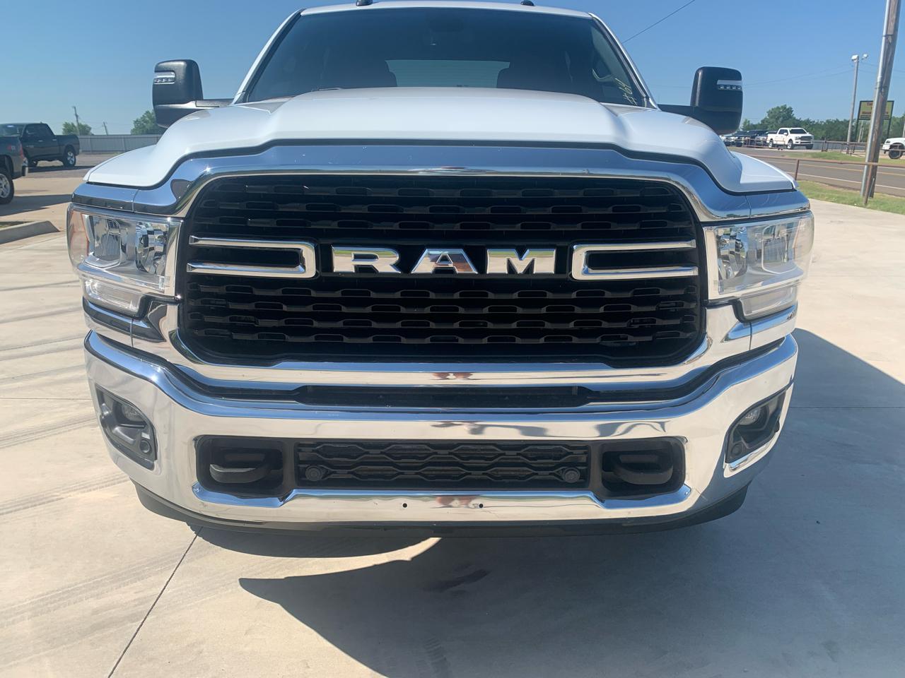 RAM 2500 Big Horn 4x4 Crew Cab 6'4" Box 2024