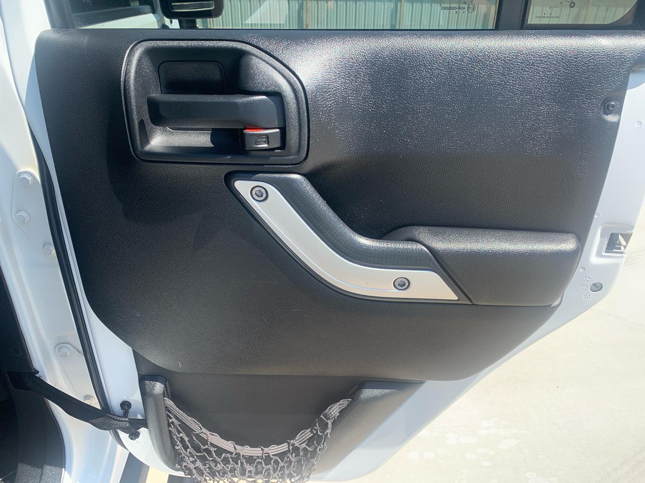 Jeep Wrangler Unlimited 4WD 4dr Rubicon 2015