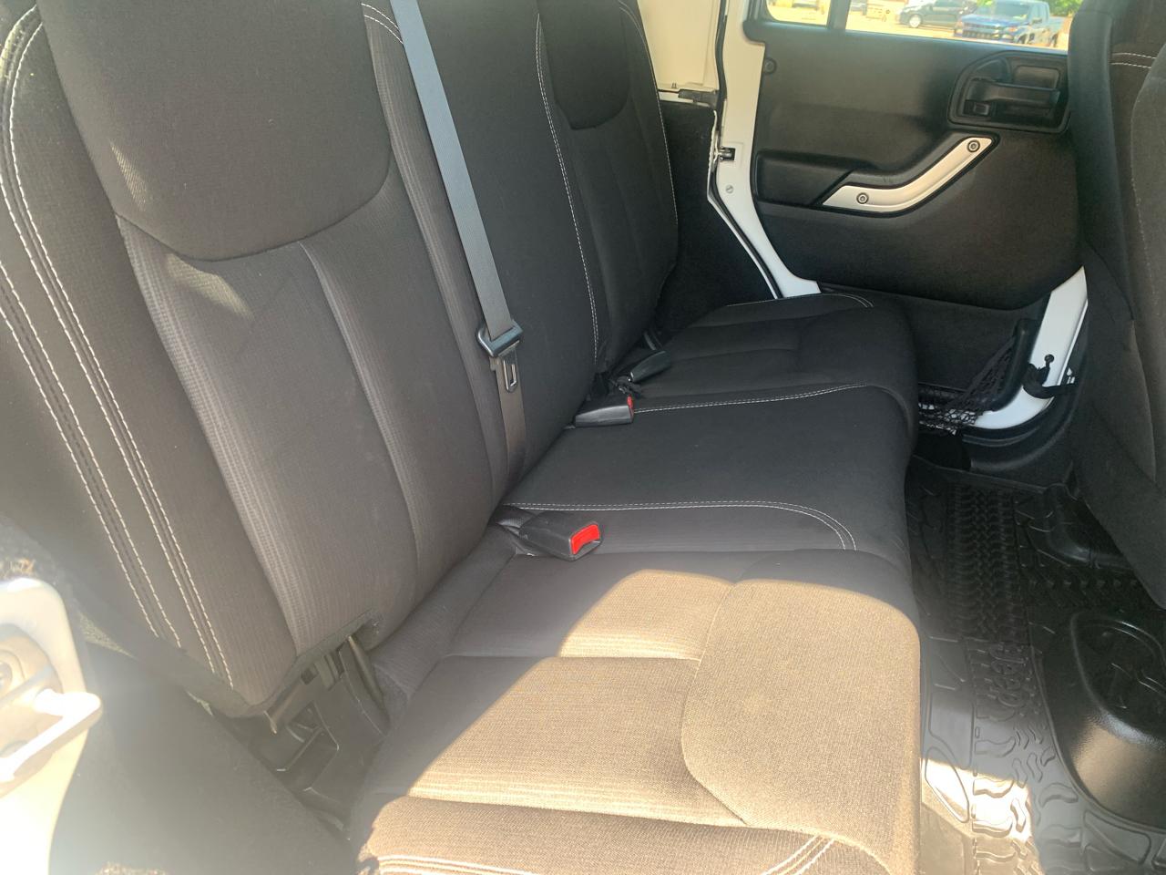 Jeep Wrangler Unlimited 4WD 4dr Rubicon 2015