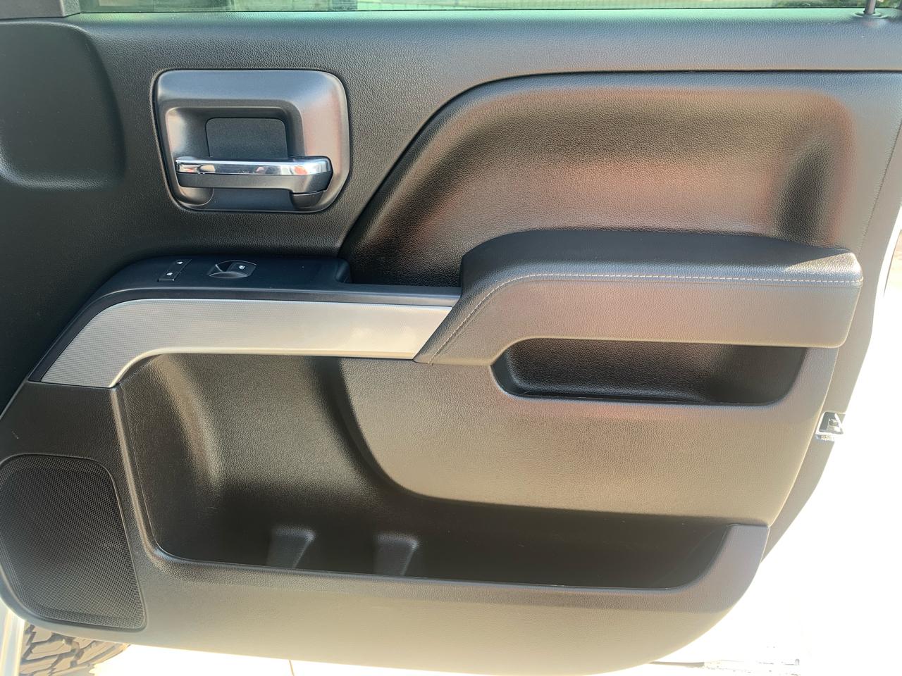 Chevrolet Silverado 2500HD 4WD Crew Cab 153.7" LT 2017