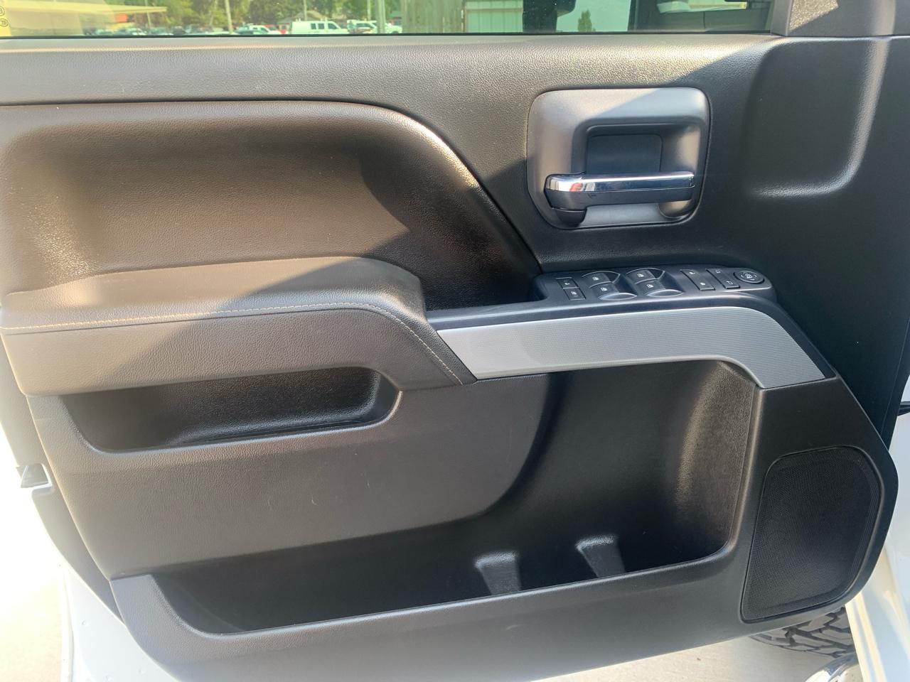 Chevrolet Silverado 2500HD 4WD Crew Cab 153.7" LT 2017