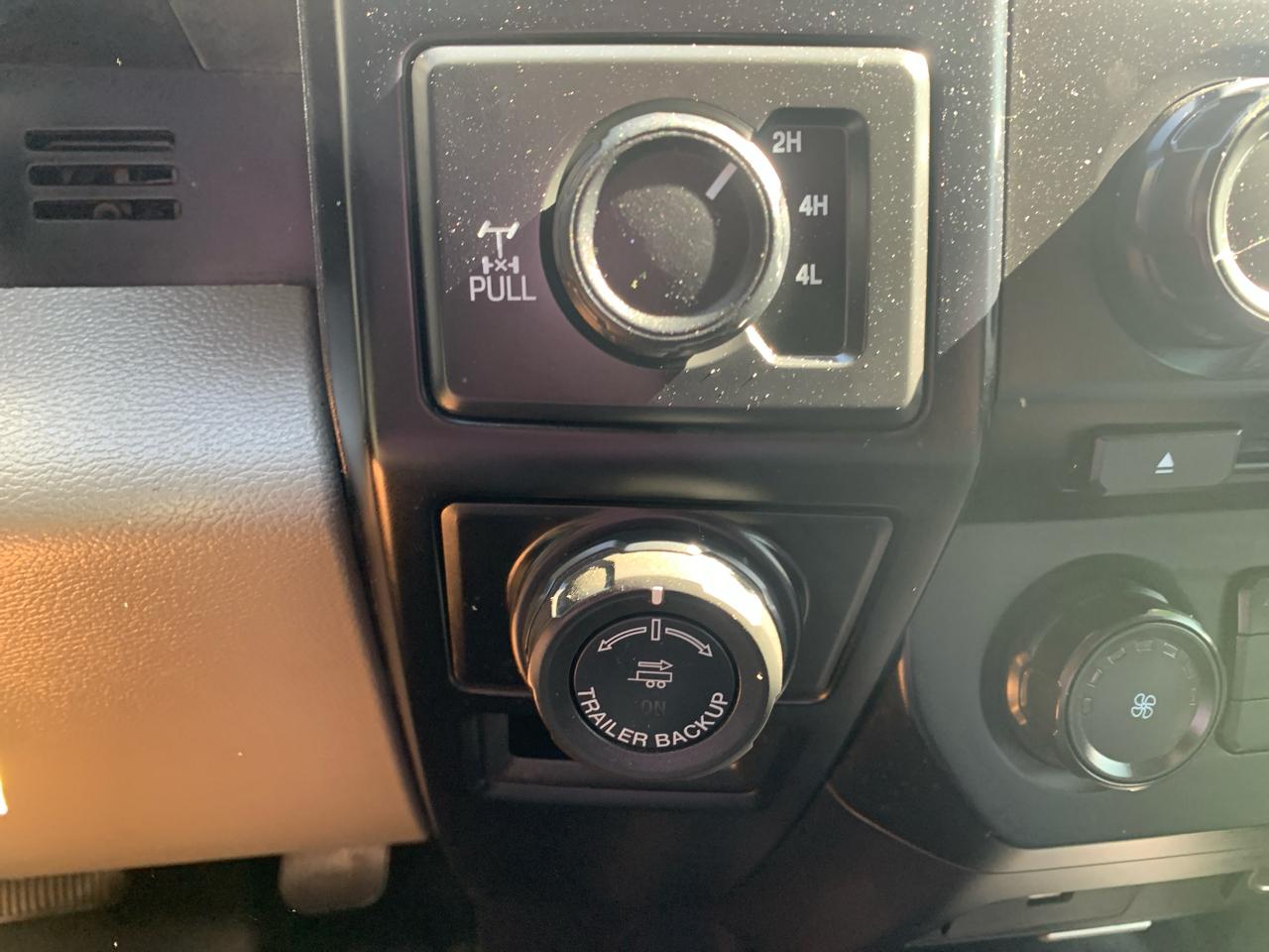 Ford F-150 4WD SuperCrew 139" XL 2016