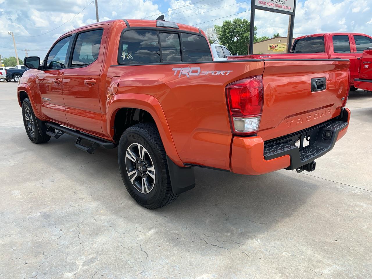 Toyota Tacoma 2WD Double Cab V6 AT TRD Off Road (Natl) 2016