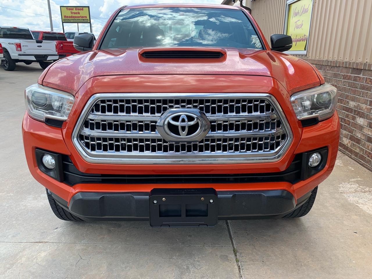Toyota Tacoma 2WD Double Cab V6 AT TRD Off Road (Natl) 2016