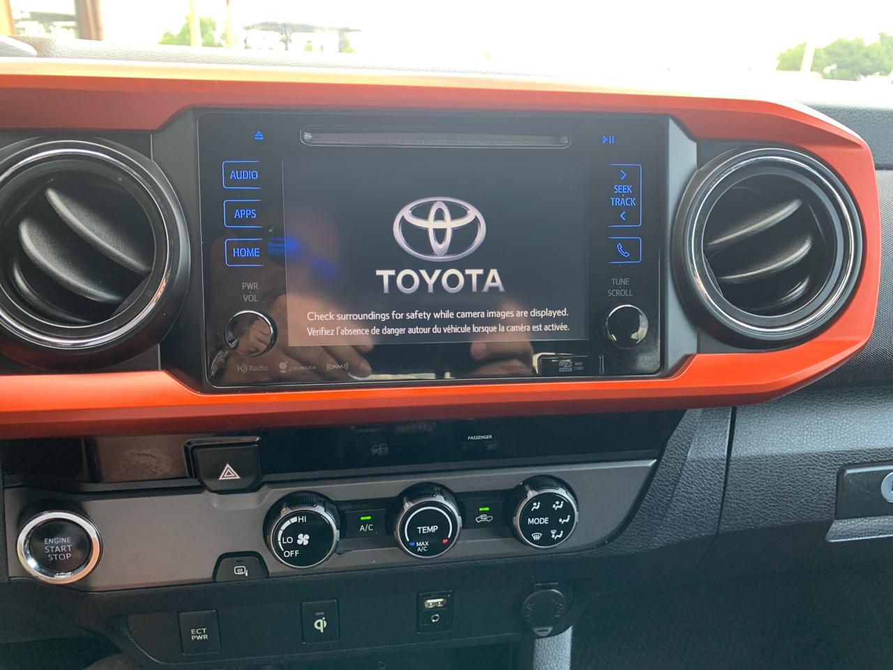 Toyota Tacoma 2WD Double Cab V6 AT TRD Off Road (Natl) 2016