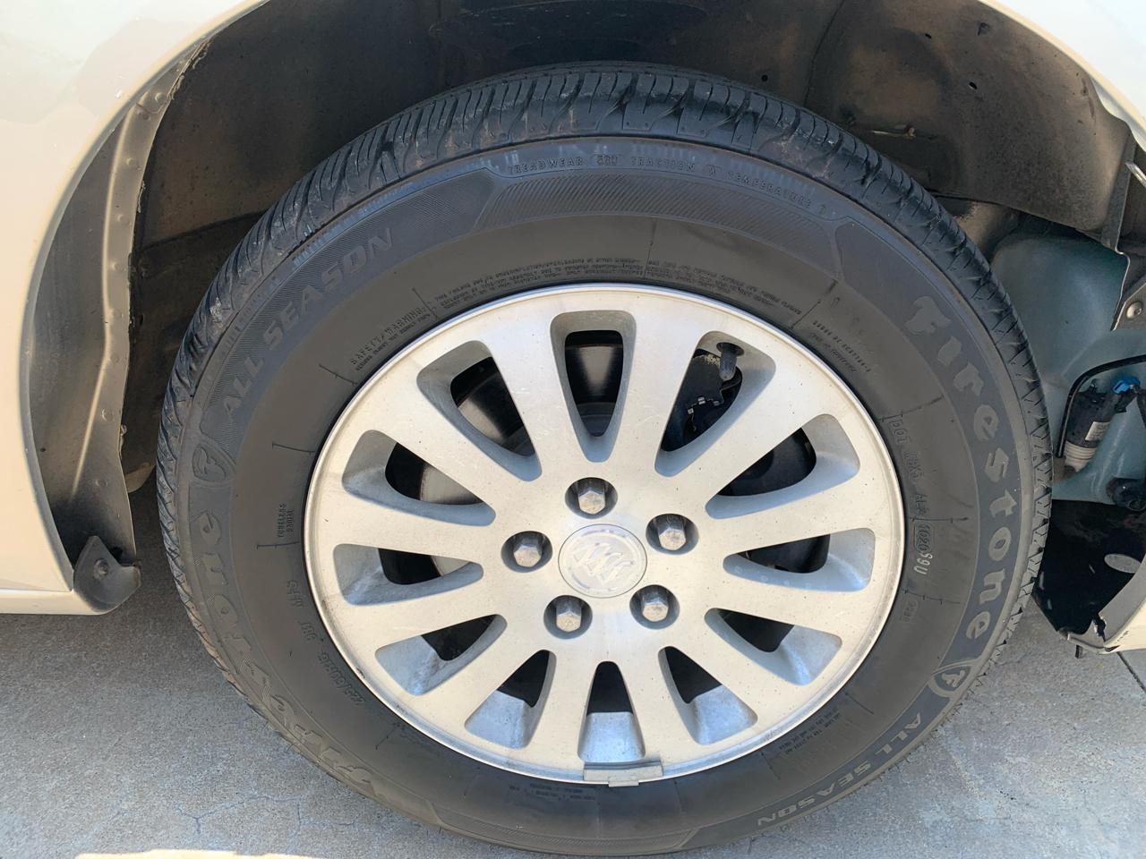 Buick Lucerne 4dr Sdn V6 CX 2008