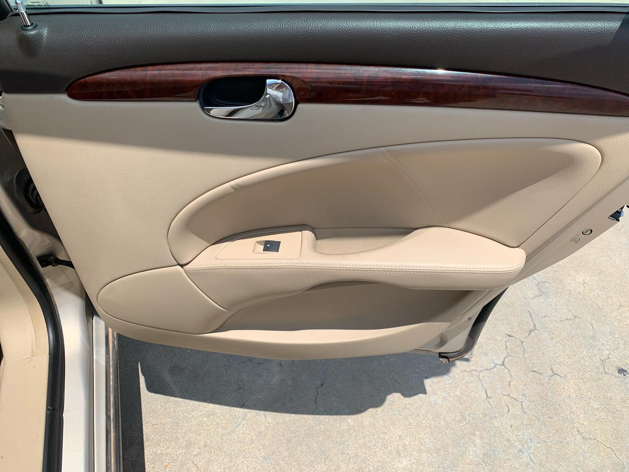 Buick Lucerne 4dr Sdn V6 CX 2008
