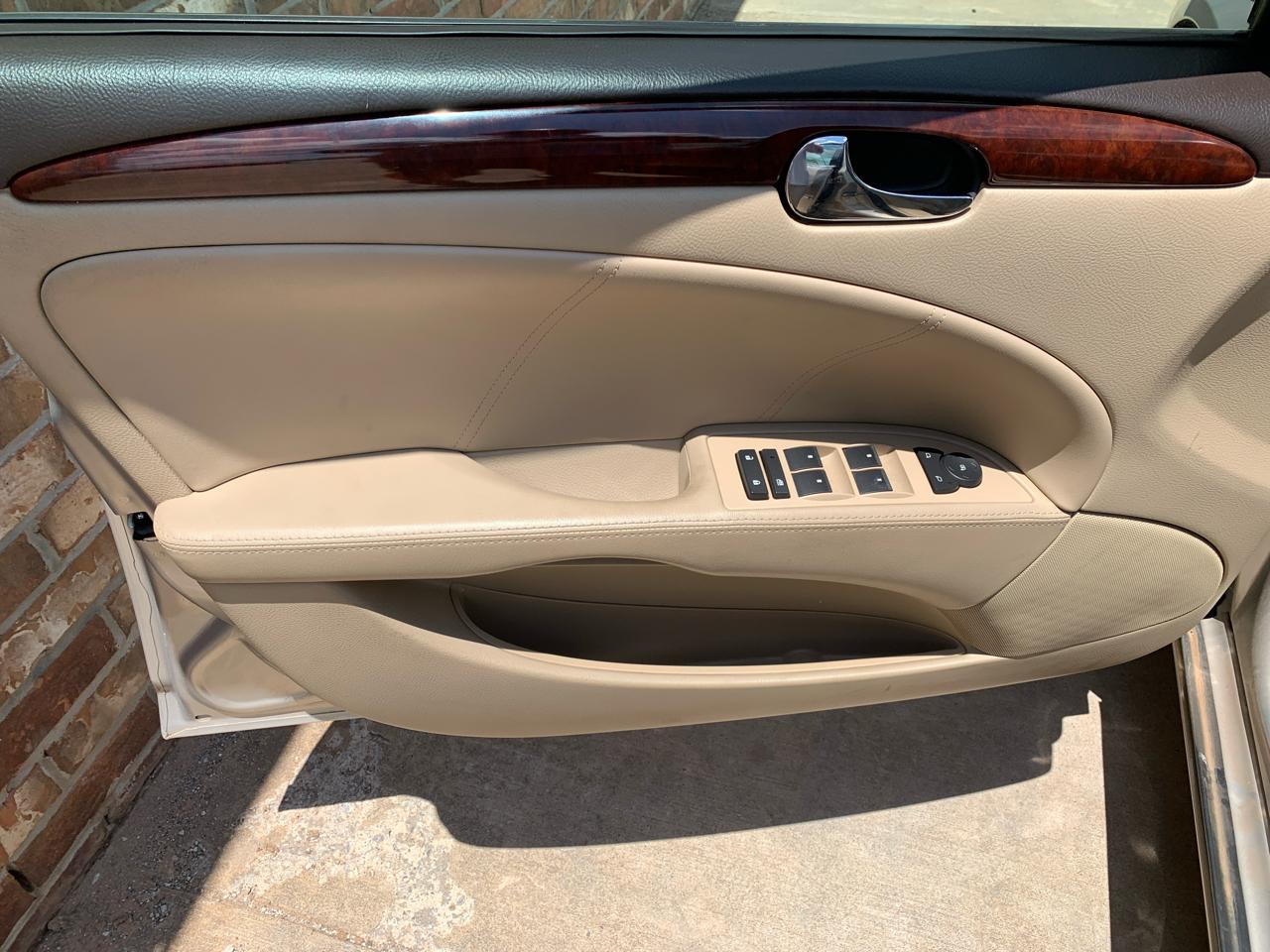 Buick Lucerne 4dr Sdn V6 CX 2008