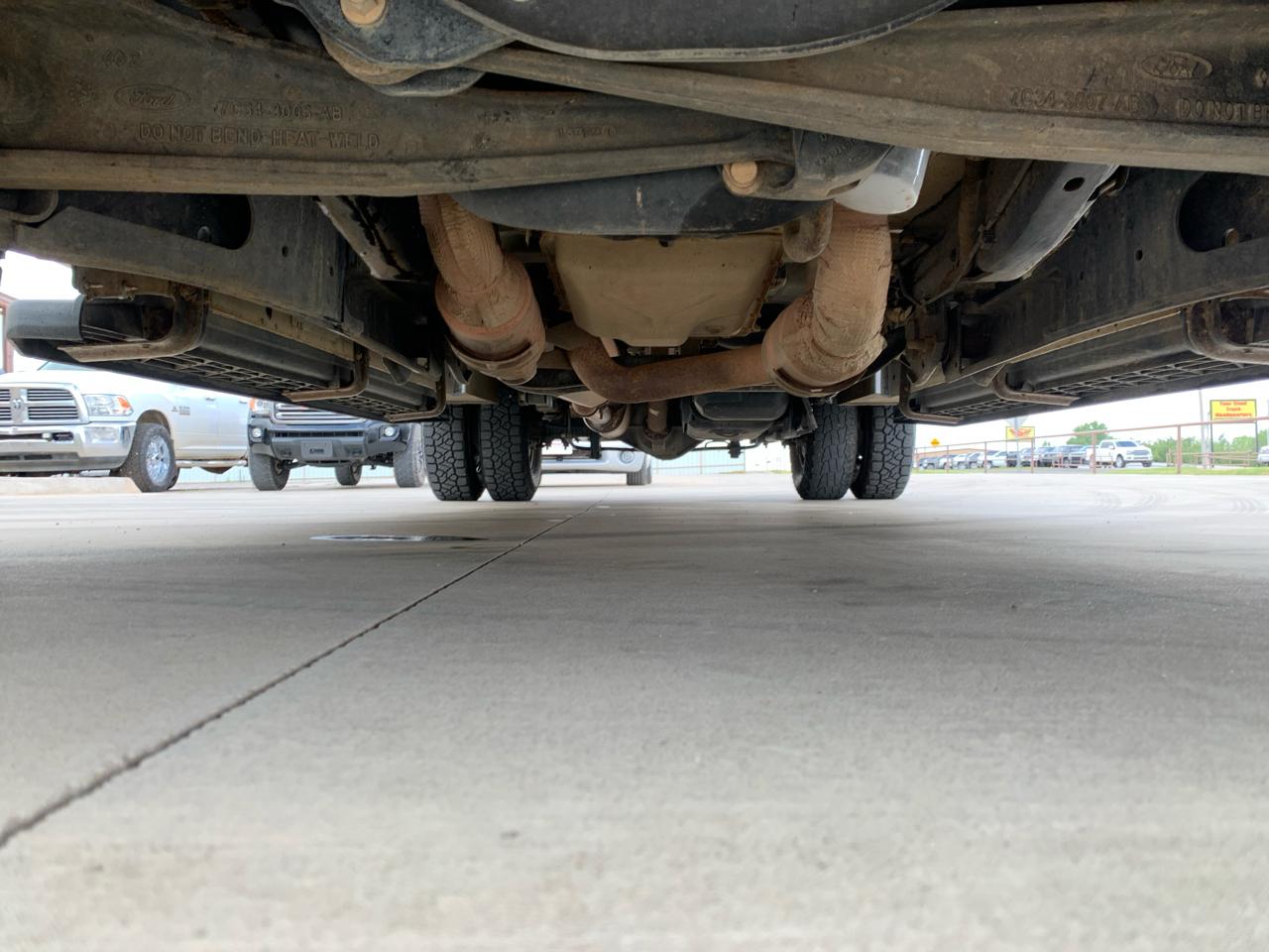 Ford Super Duty F-350 DRW 2WD Crew Cab 172" XL 2012