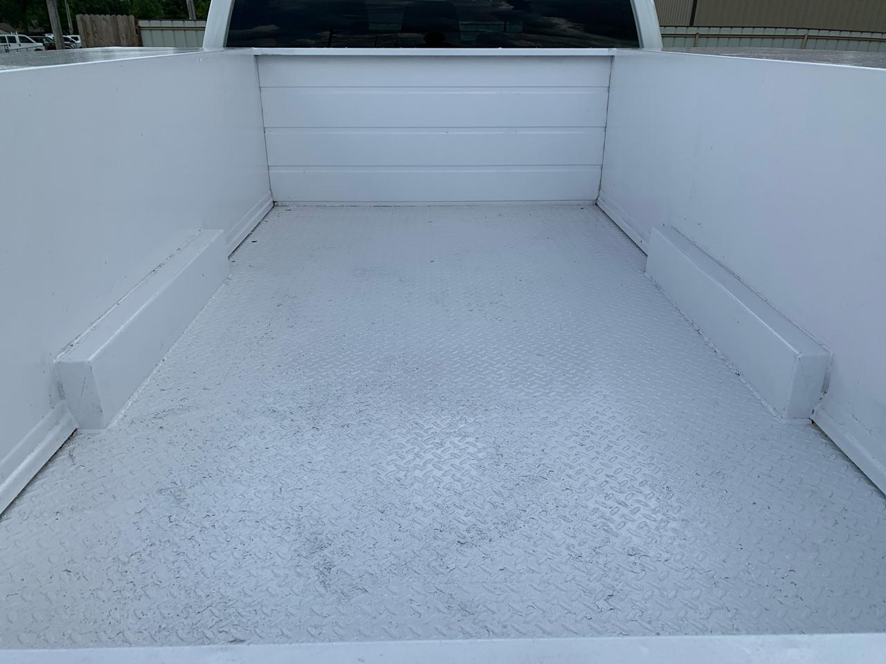 Ford Super Duty F-350 DRW 2WD Crew Cab 172" XL 2012