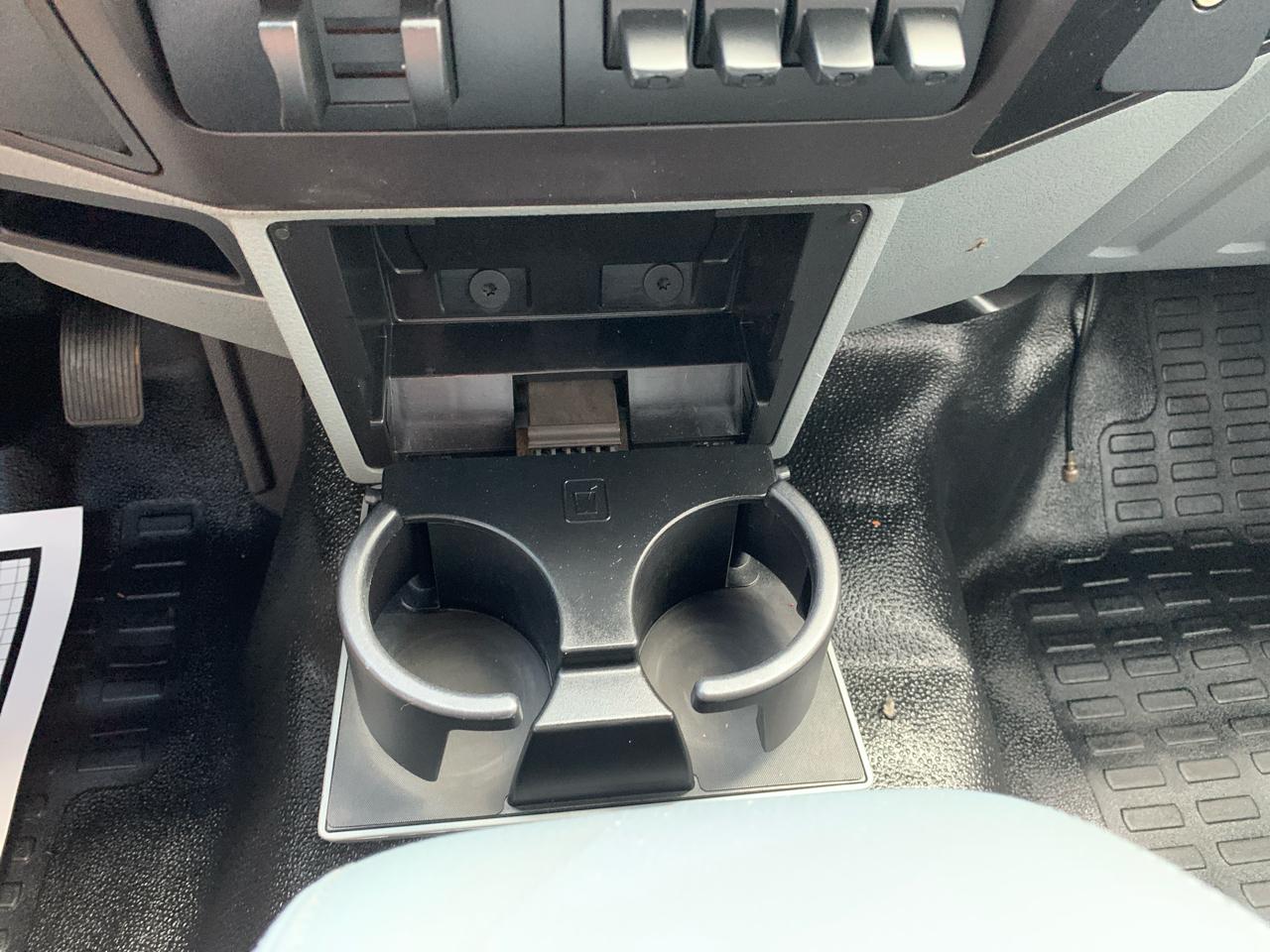 Ford Super Duty F-350 DRW 2WD Crew Cab 172" XL 2012