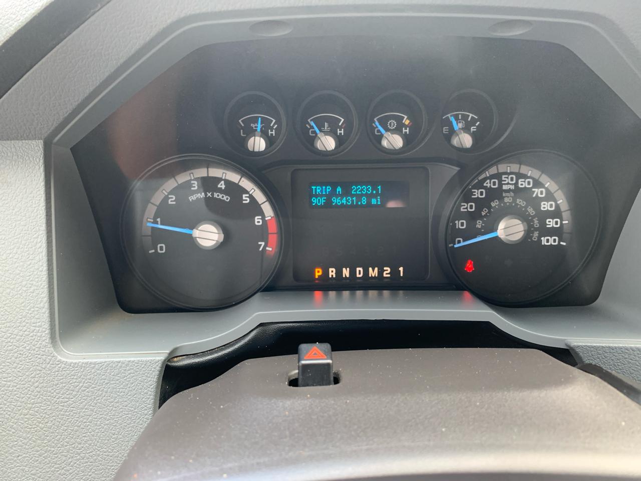 Ford Super Duty F-350 DRW 2WD Crew Cab 172" XL 2012