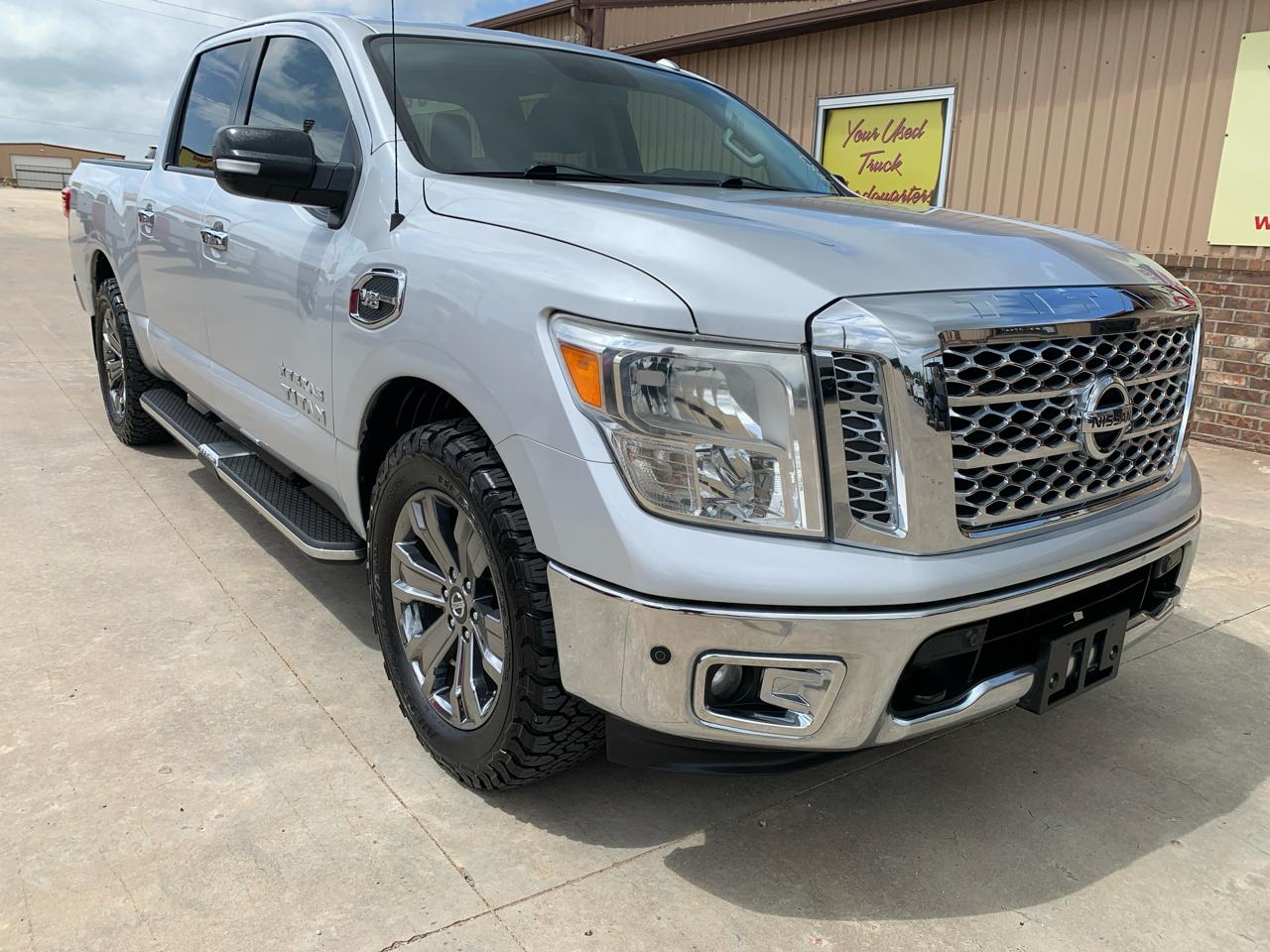 Nissan Titan 4x4 Crew Cab SV 2017