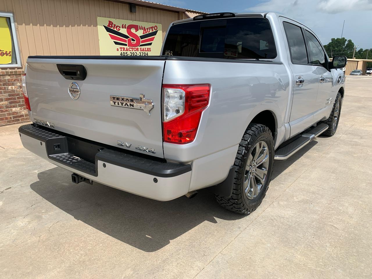 Nissan Titan 4x4 Crew Cab SV 2017