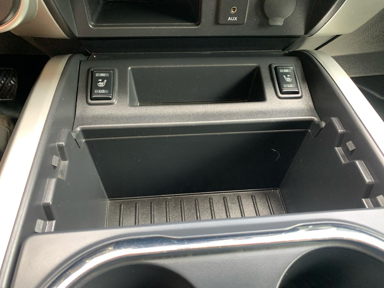 Nissan Titan 4x4 Crew Cab SV 2017