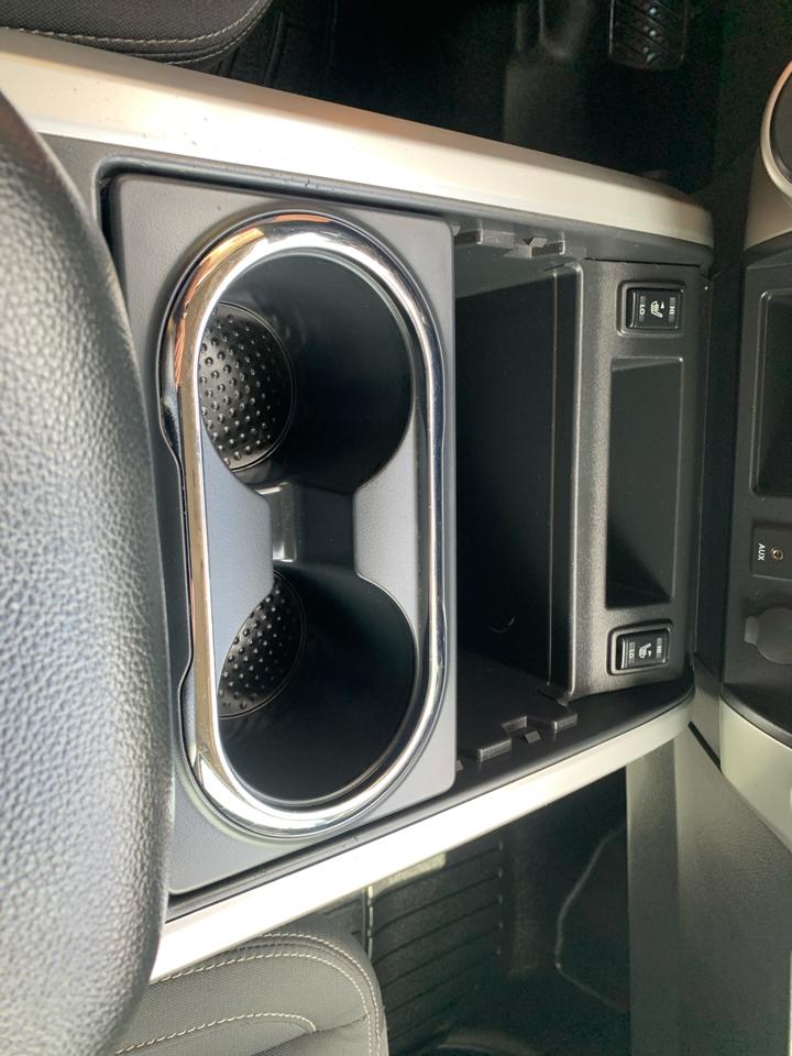 Nissan Titan 4x4 Crew Cab SV 2017