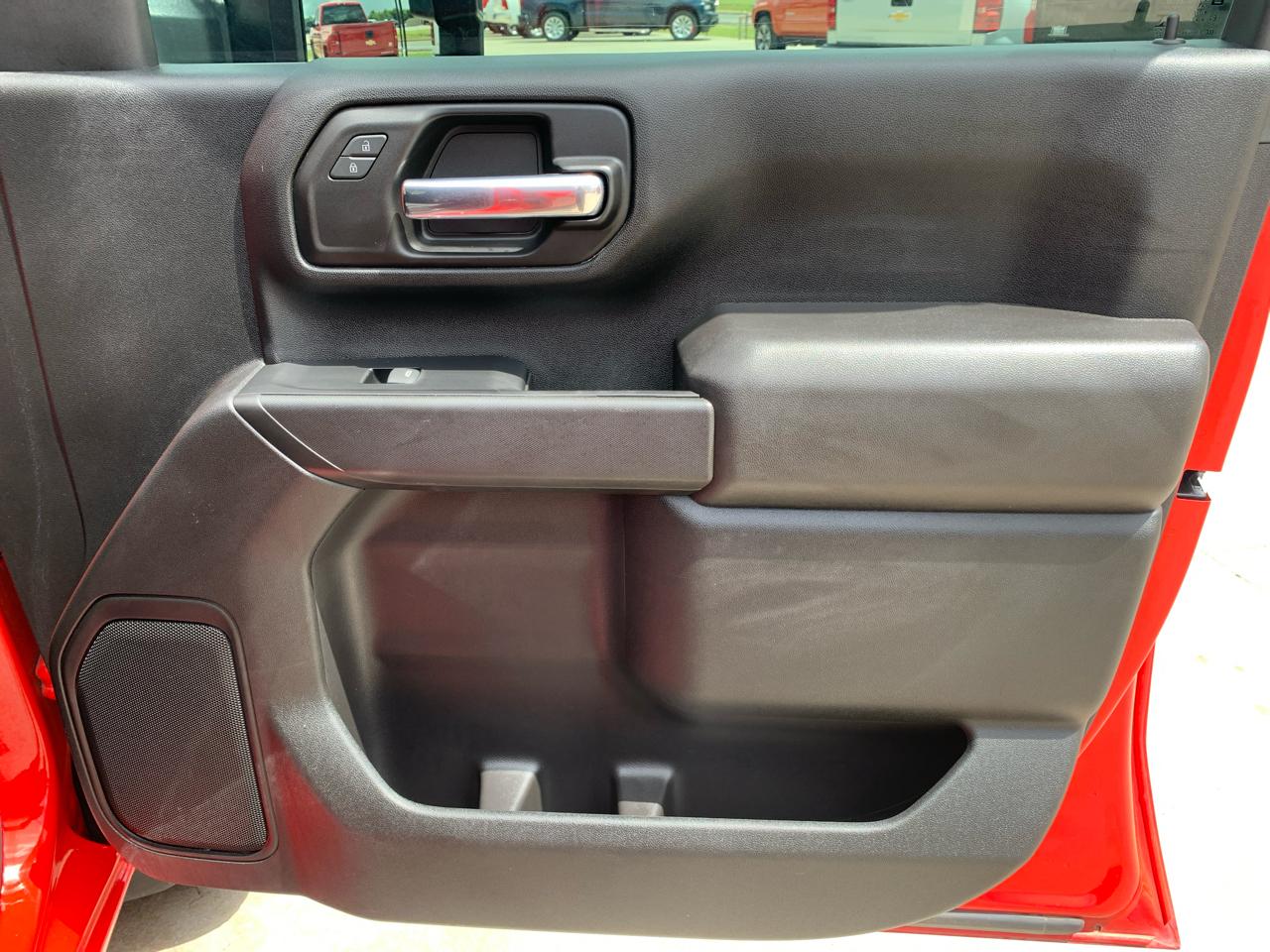 Chevrolet Silverado 2500HD 4WD Crew Cab 159" Custom 2022