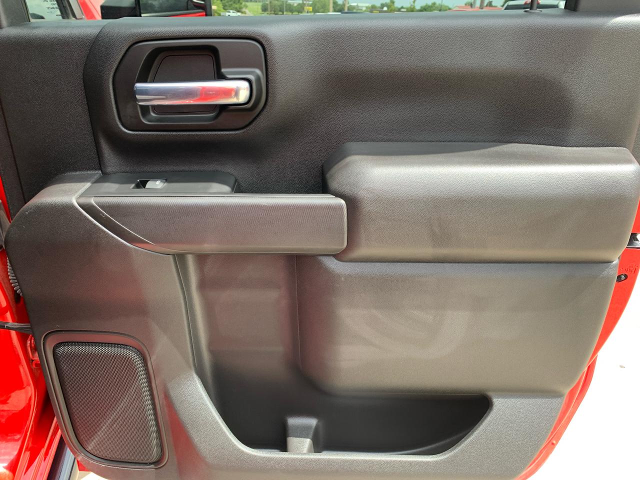 Chevrolet Silverado 2500HD 4WD Crew Cab 159" Custom 2022