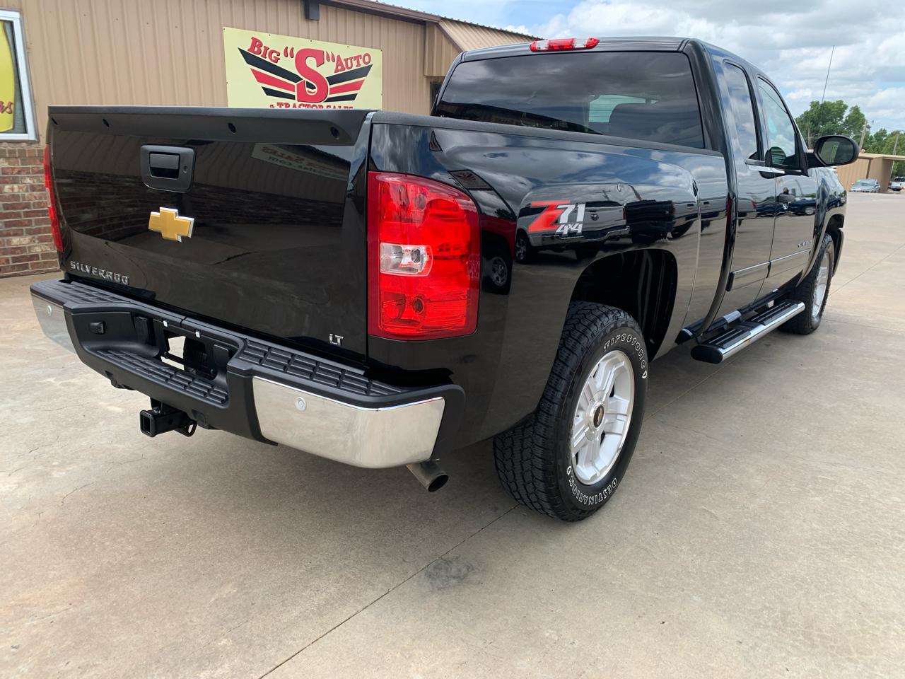 Chevrolet Silverado 1500 4WD Ext Cab 143.5" LT 2013