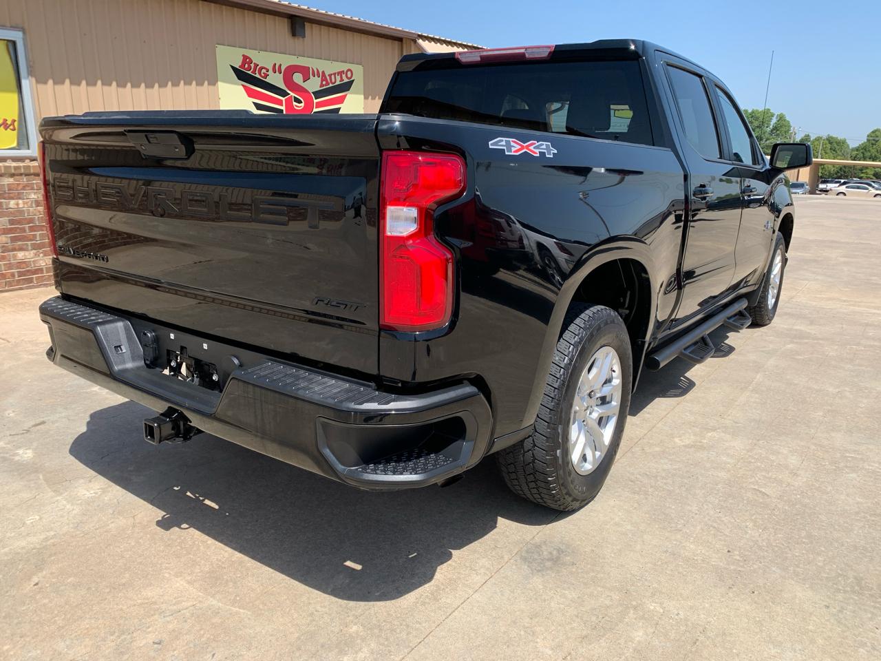Chevrolet Silverado 1500 4WD Crew Cab 147" RST 2021