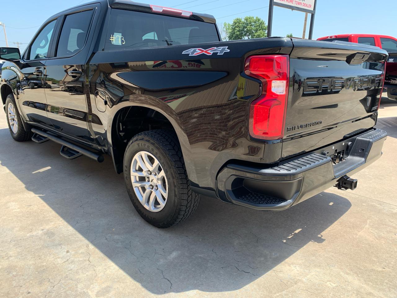 Chevrolet Silverado 1500 4WD Crew Cab 147" RST 2021